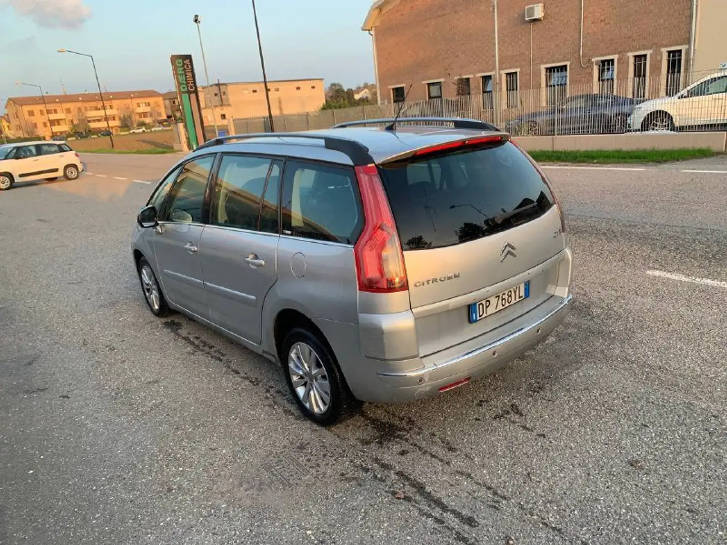 Citroen C4 C4 Grand Picasso 2.0 hdi 16v Exclusive Style Silber - 2