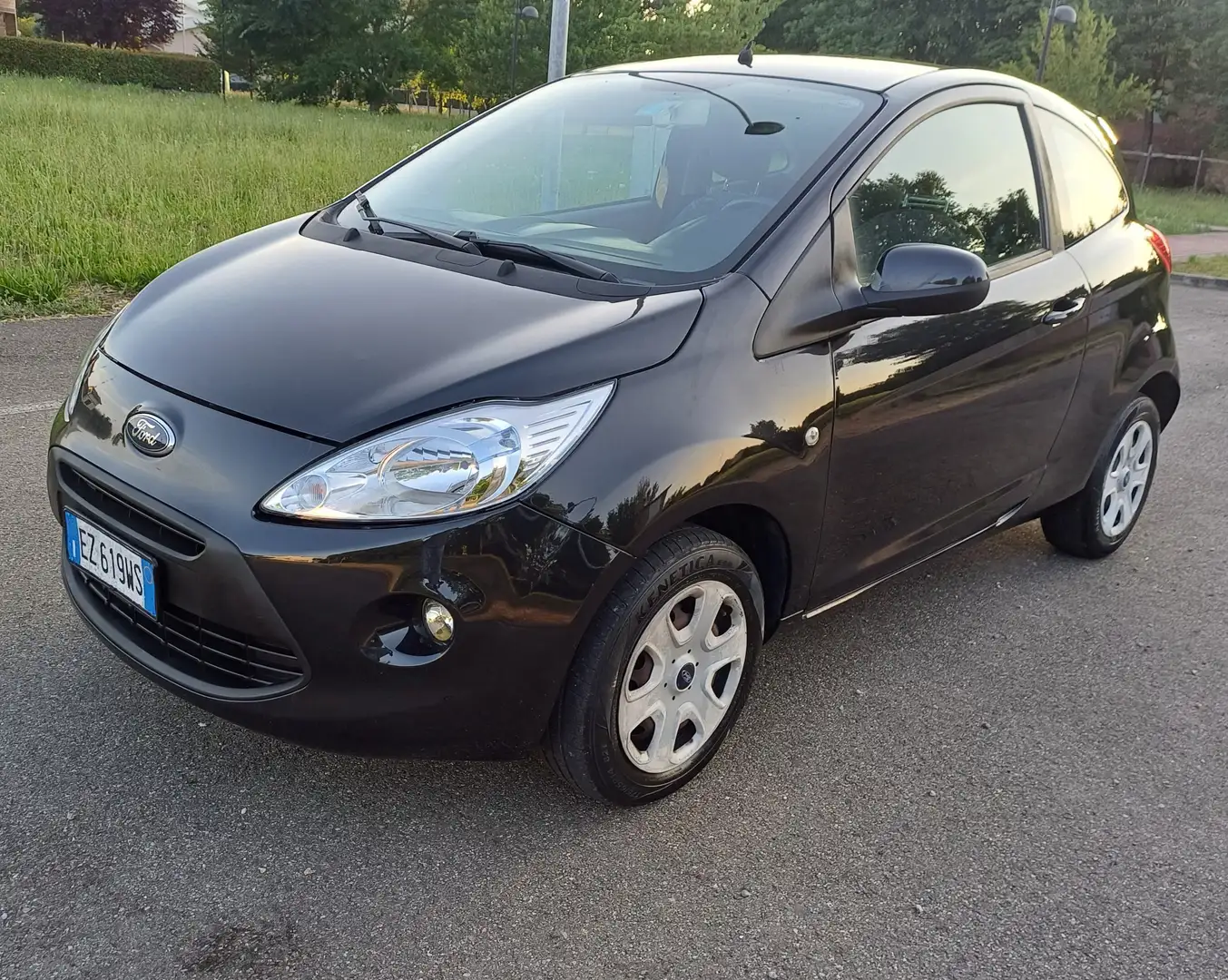 Ford Ka/Ka+ Ka II 3p 2009 Ka 1.2 + 67cv Gpl Zwart - 2