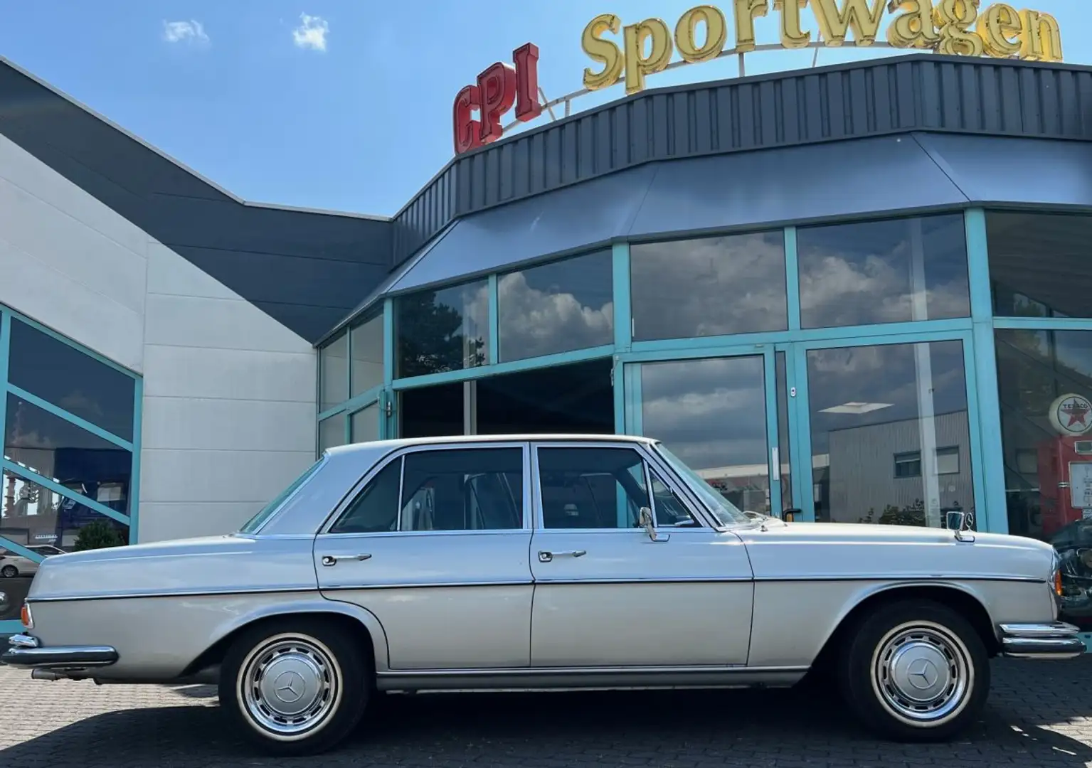 Mercedes-Benz 280 SE 108 deutsch 3. Hd. Silver - 2