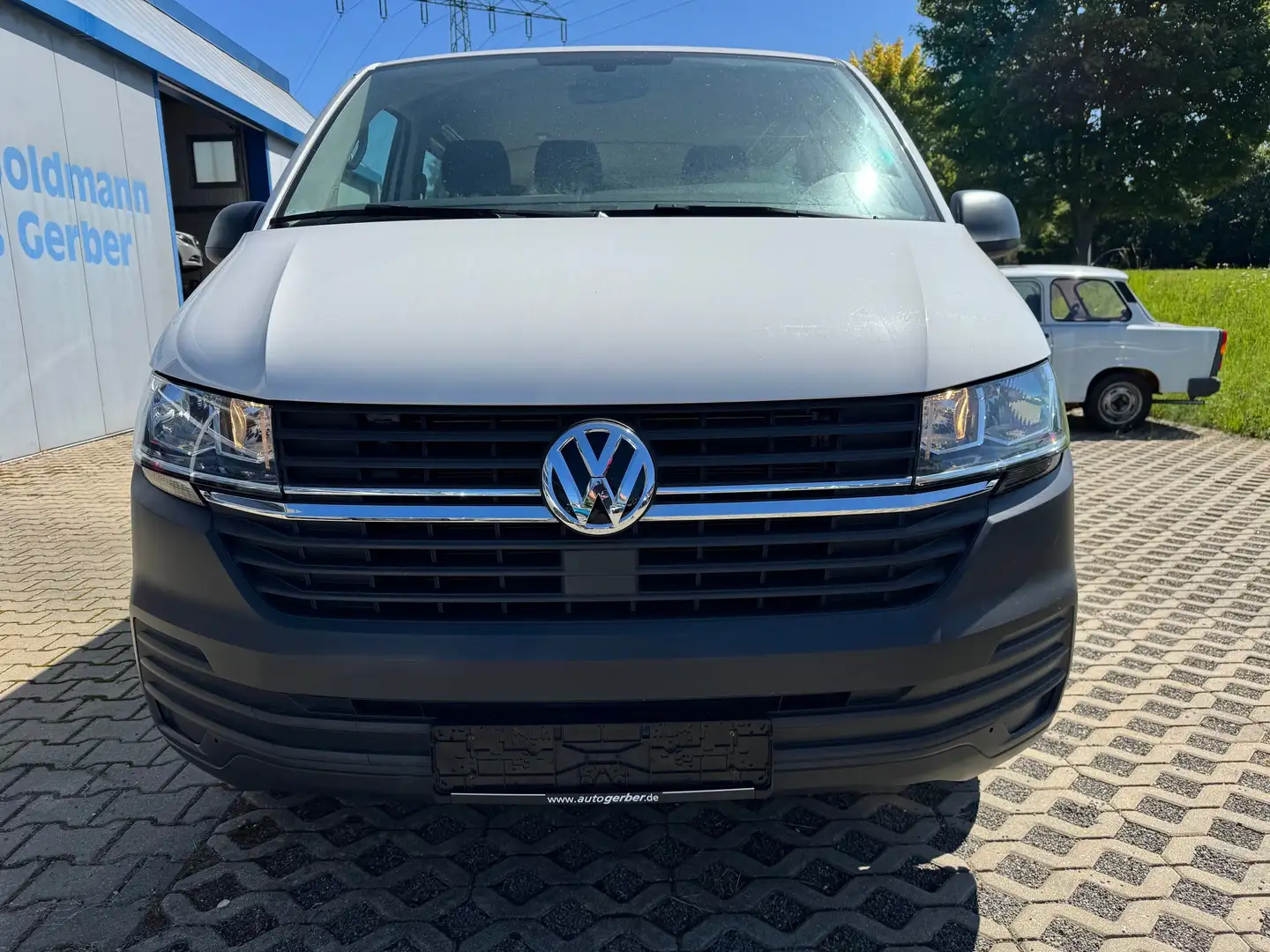 Volkswagen T6.1 Transporter Kombi 6-Sitzer 1te Hand Climatic Weiß - 2