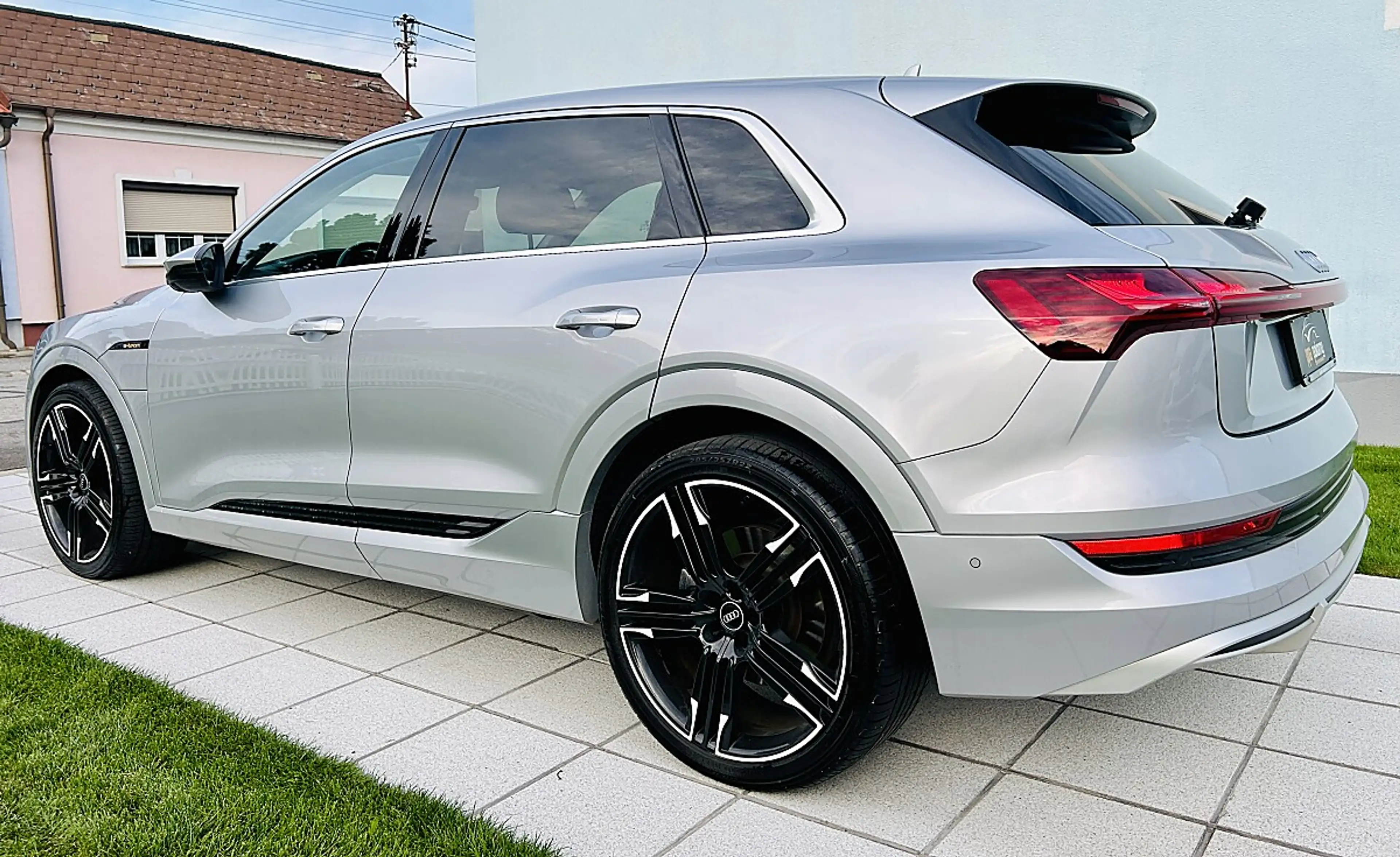 Audi e-tron E-tron 50 quattro 71kWh S-LINE Ext. - Topzustan... — photo 3