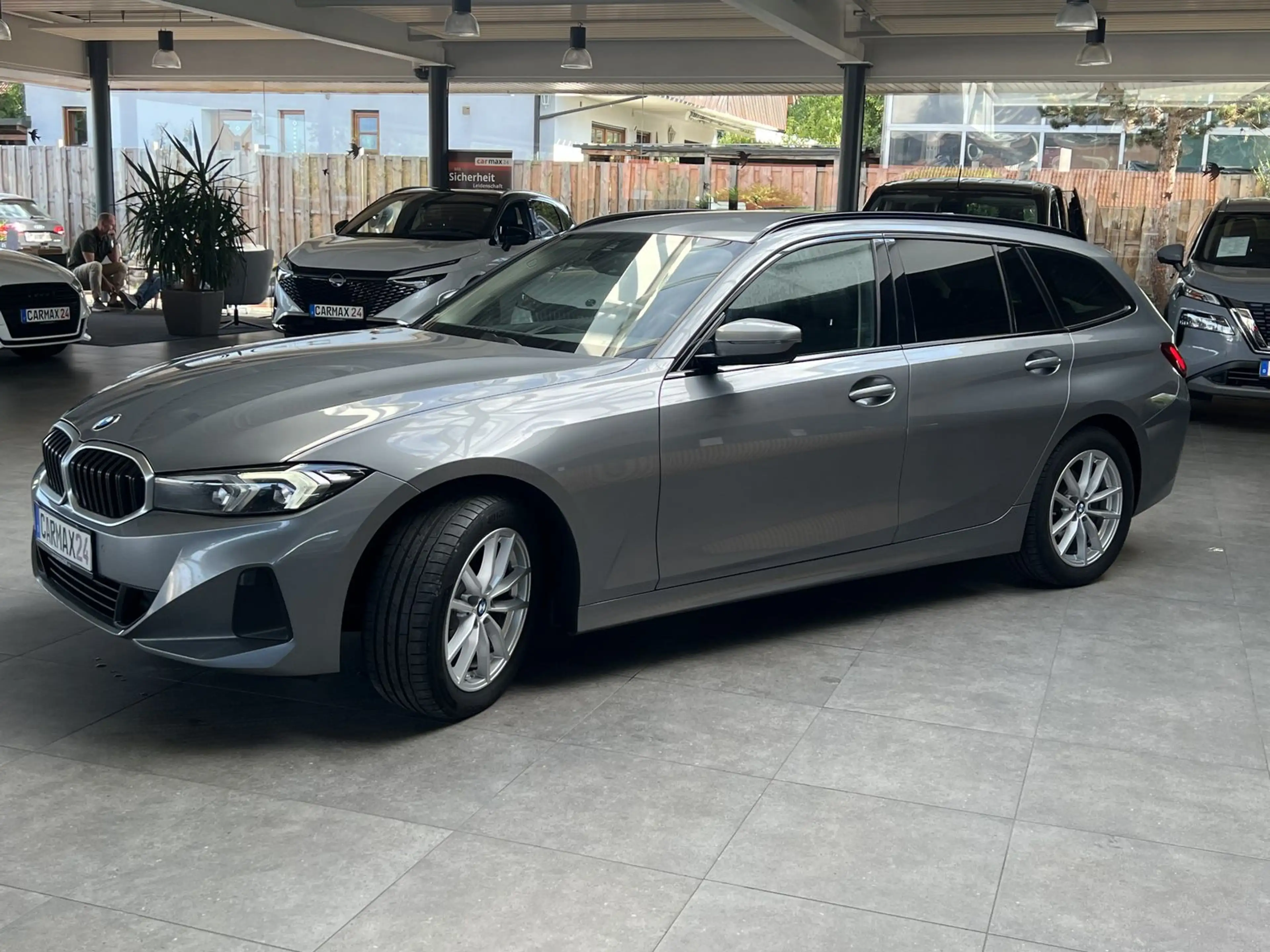 BMW 320 3 320d Widescreen Curved CarPlay Navi LED PDC — photo 5