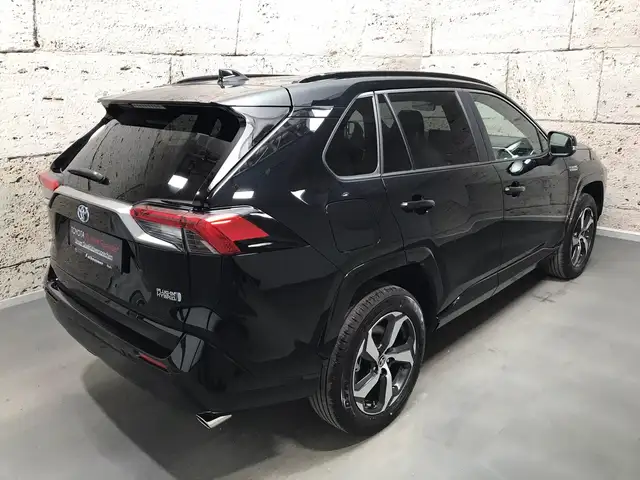 Toyota RAV 4 RAV4 Plug-in-Hybrid 4x4 306PS Active + Executive P Ansicht 3