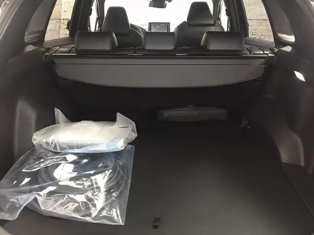 Toyota RAV 4 RAV4 Plug-in-Hybrid 4x4 306PS Active + Executive P Ansicht 16