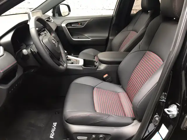 Toyota RAV 4 RAV4 Plug-in-Hybrid 4x4 306PS Active + Executive P Ansicht 18