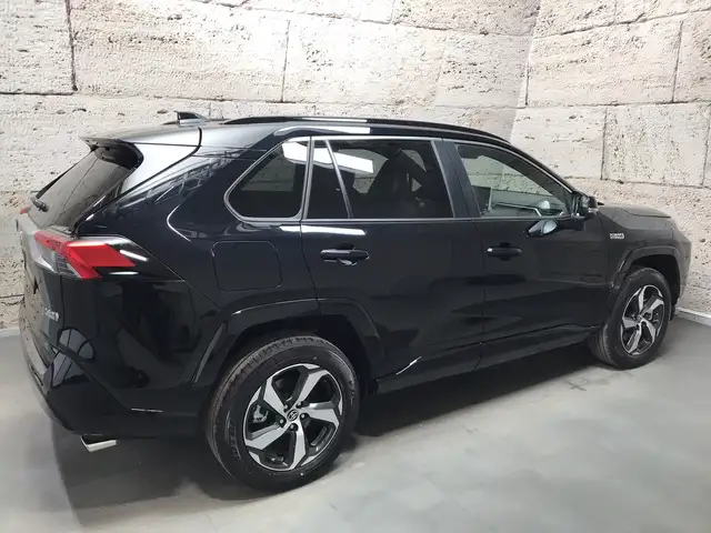 Toyota RAV 4 RAV4 Plug-in-Hybrid 4x4 306PS Active + Executive P Ansicht 4