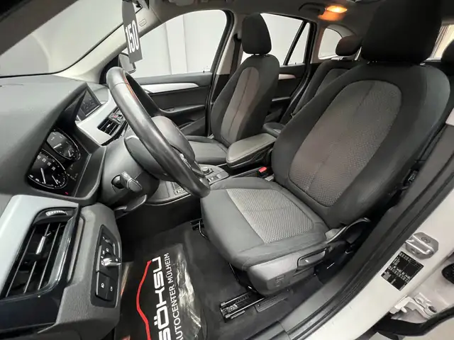 BMW X1 view 10