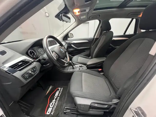 BMW X1 view 9