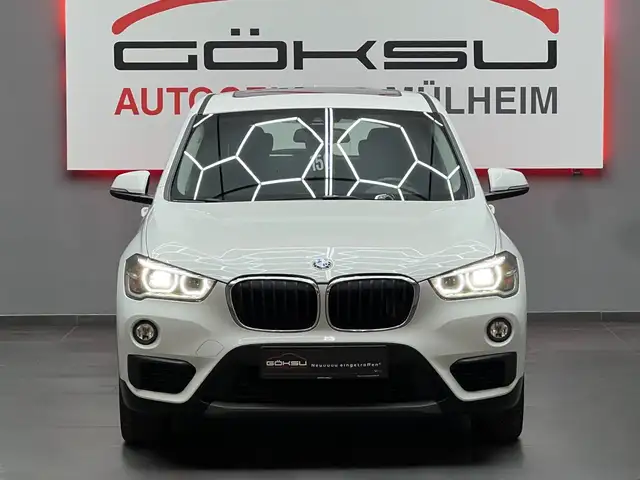 BMW X1 view 3