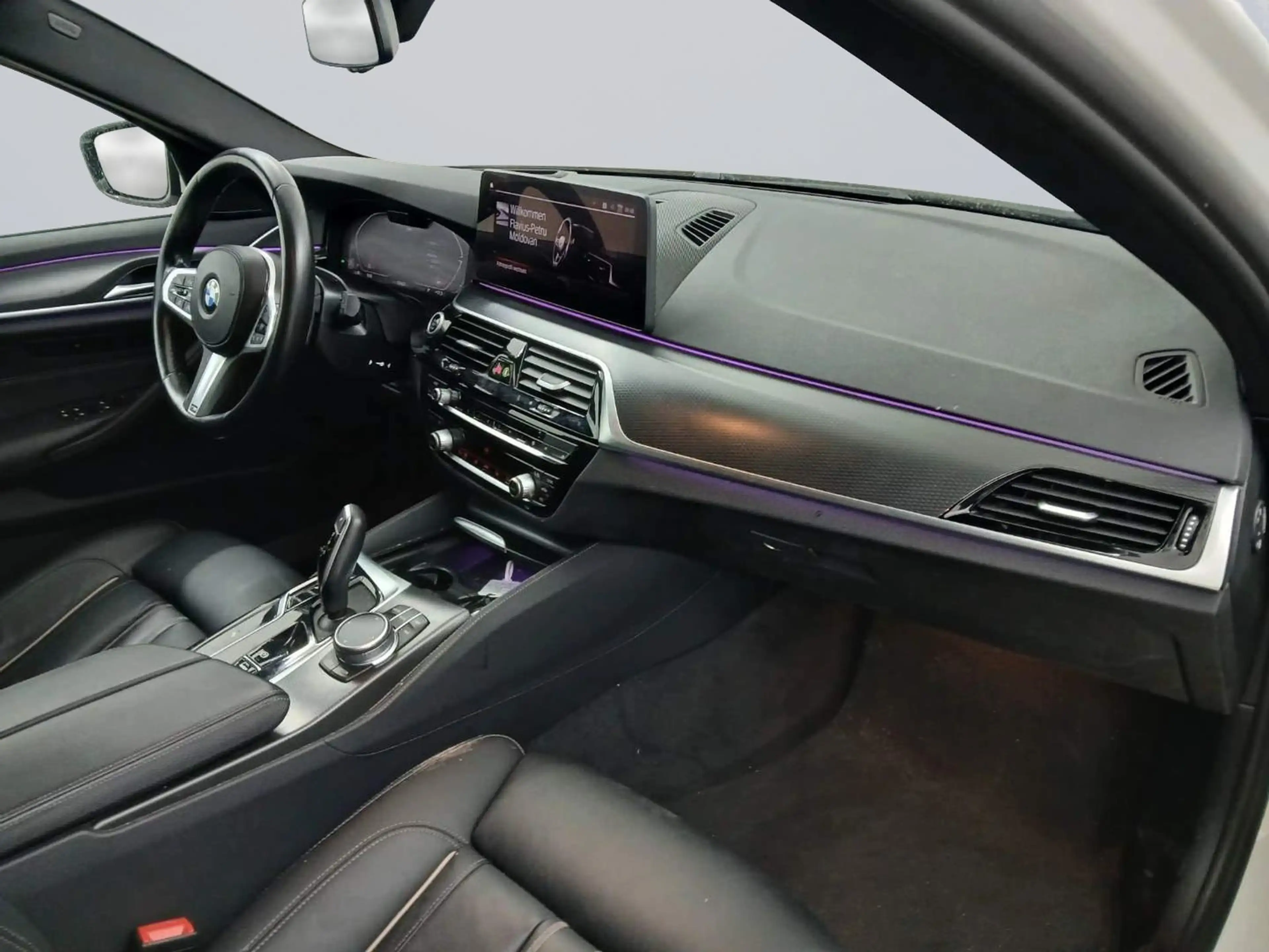 BMW 540 d xDrive Touring — photo 6