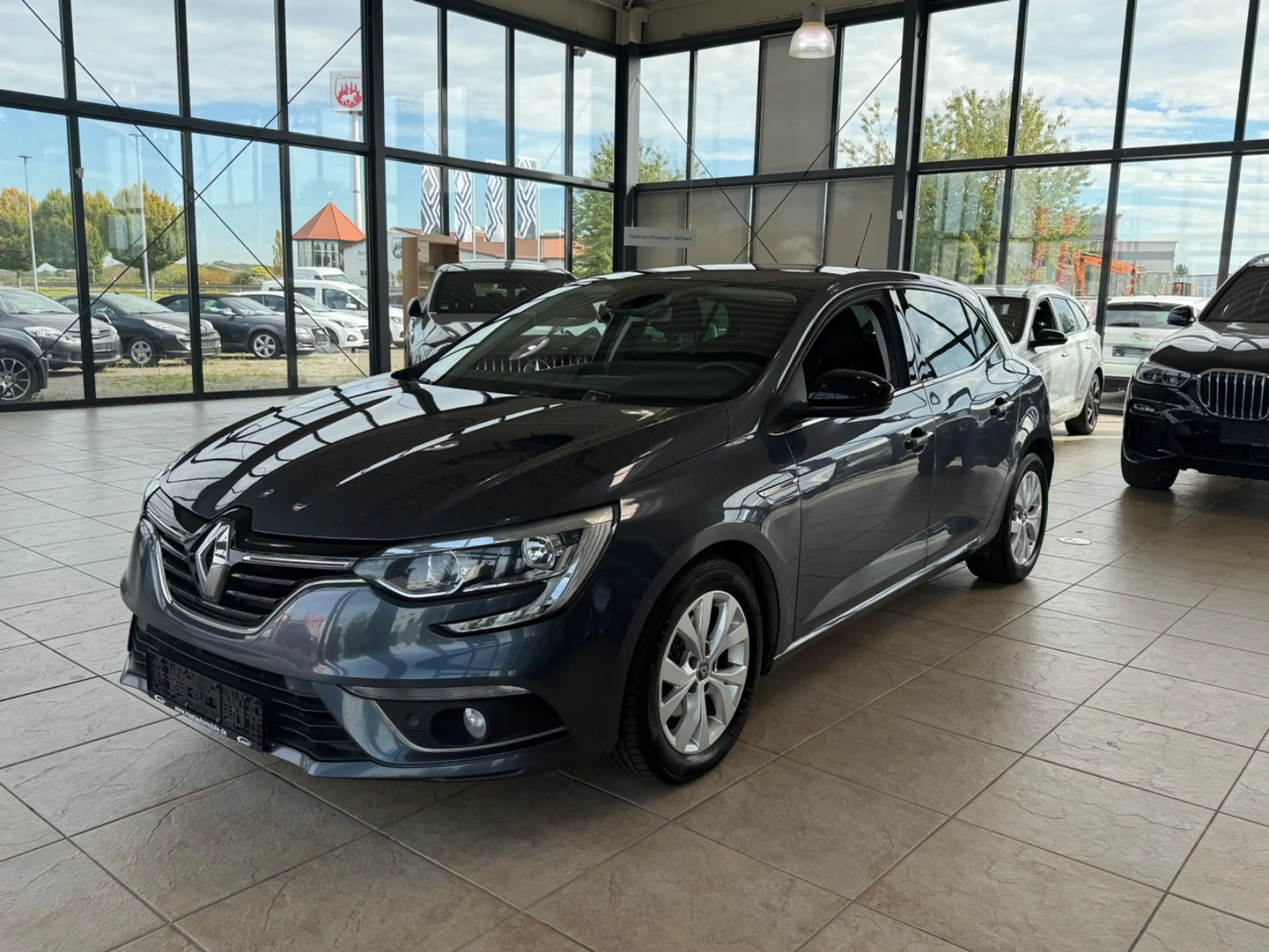 Renault Megane IV Lim. 5-trg. Limited/Automatik