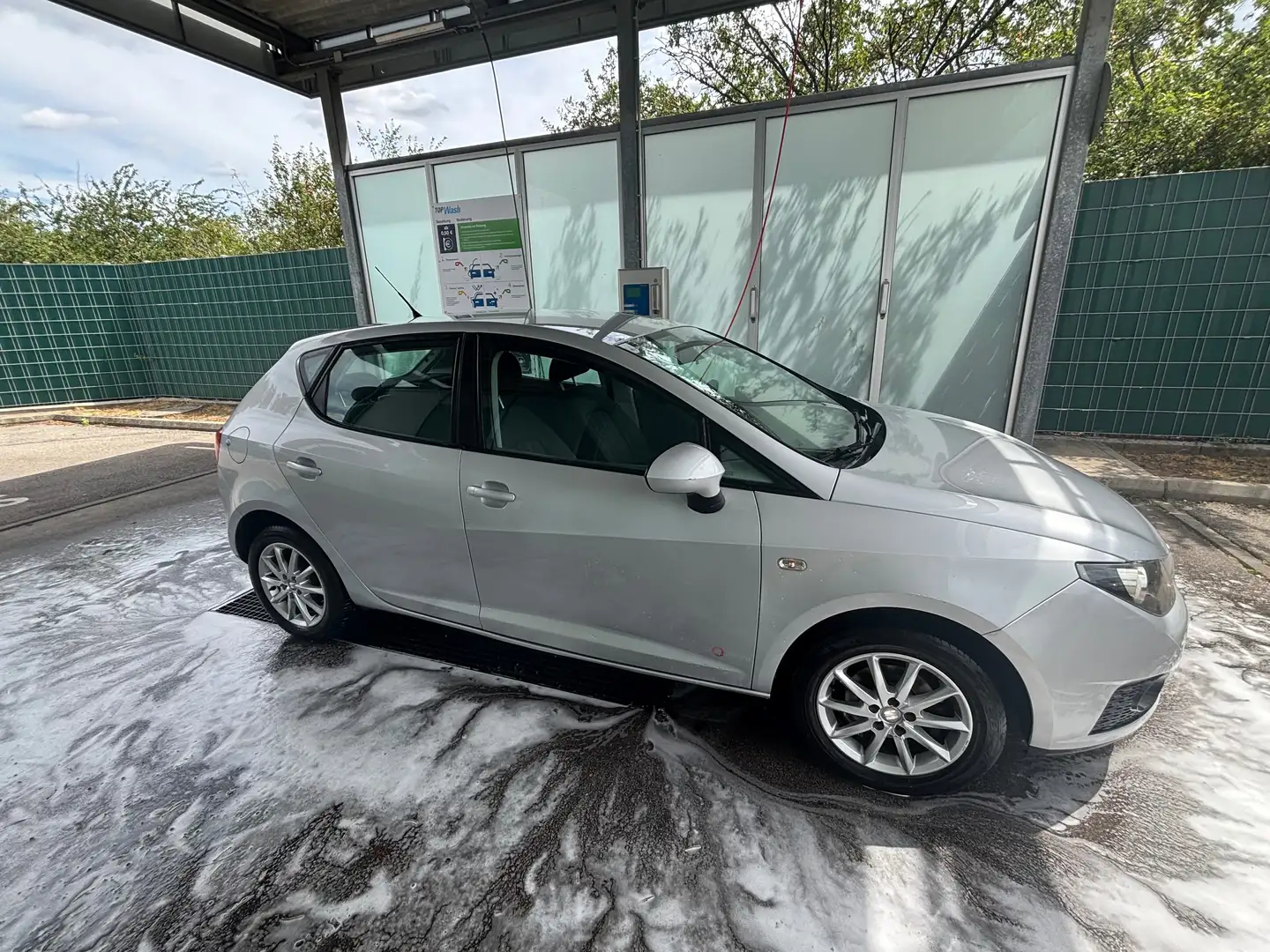 SEAT Ibiza Ibiza ST 1,2 Chili Chili Silber - 2