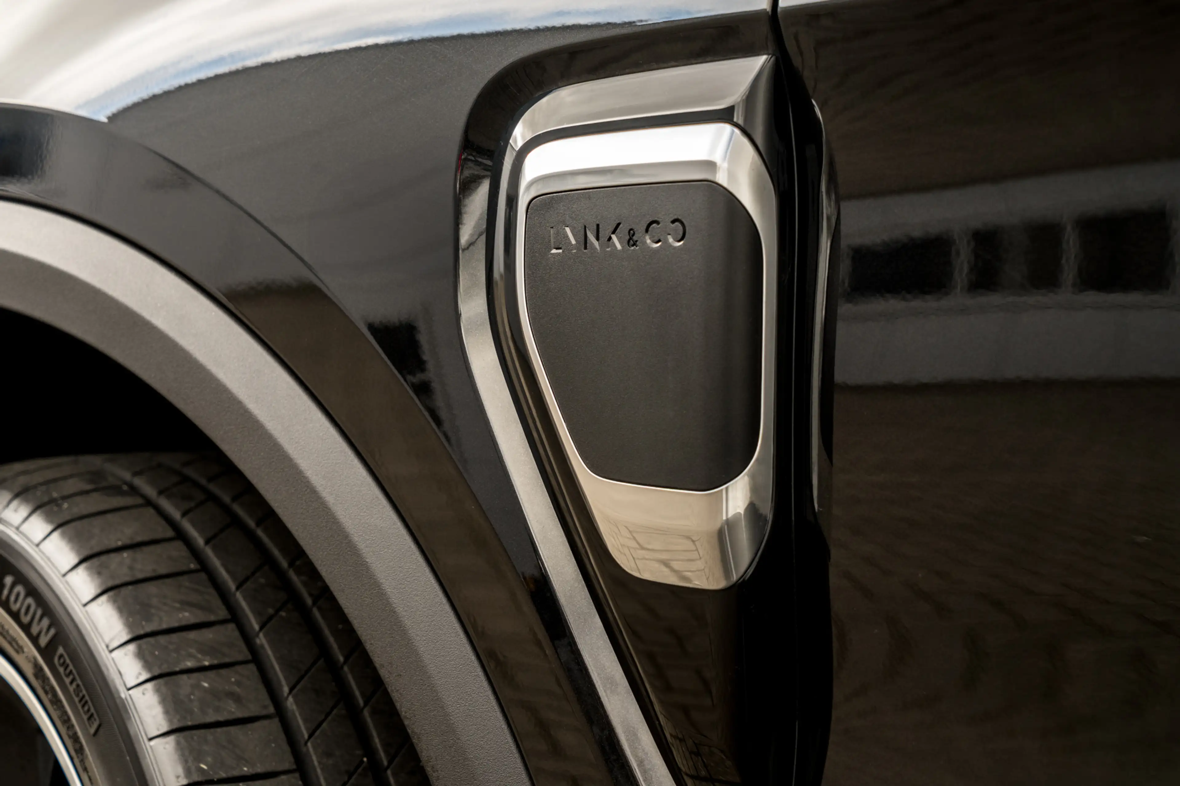 Lynk & Co 01 1.5 Plug-in Hybrid 262 Pk I Panoramadak | Adapt. C — photo 16