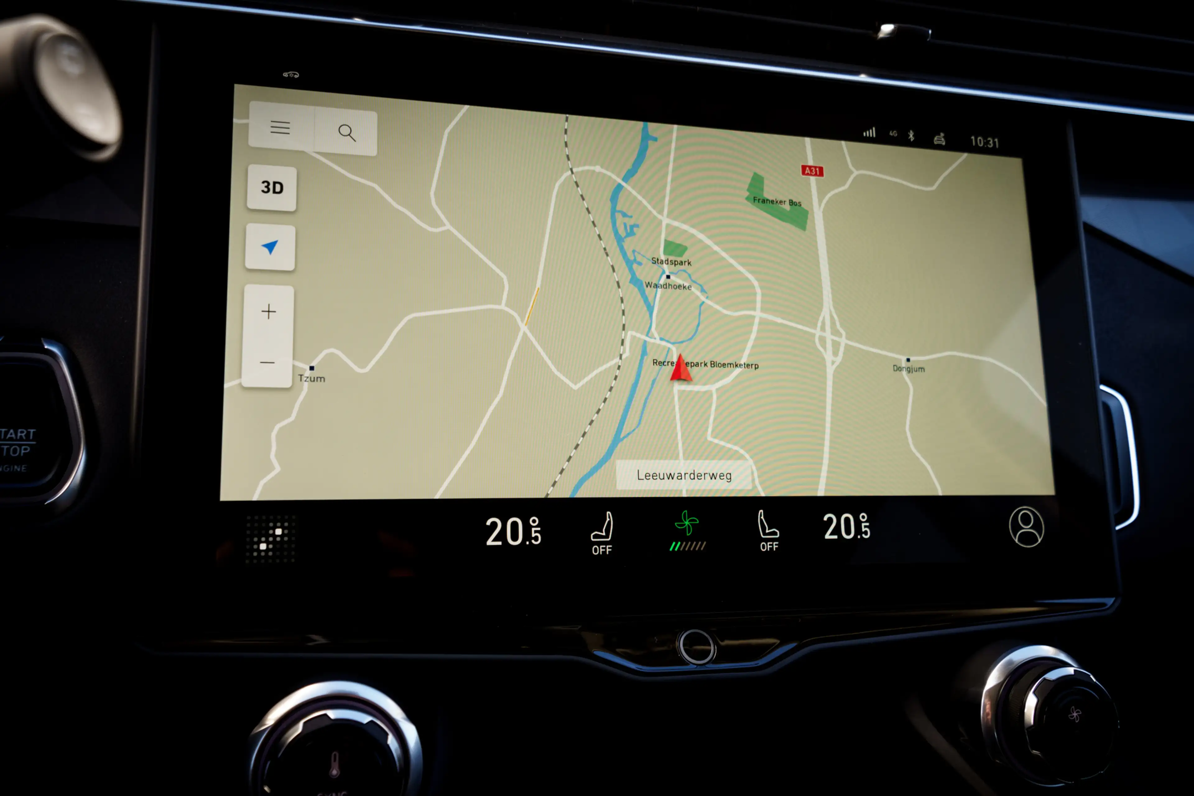 Lynk & Co 01 1.5 Plug-in Hybrid 262 Pk I Panoramadak | Adapt. C — photo 8