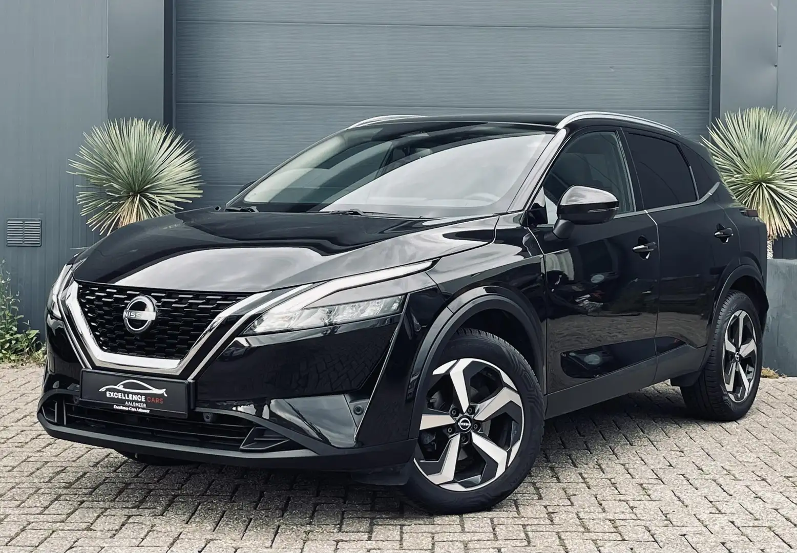 Nissan Qashqai 1.3 MHEV N-Connecta /pano/Navi/Camera/Trekhaak - 2
