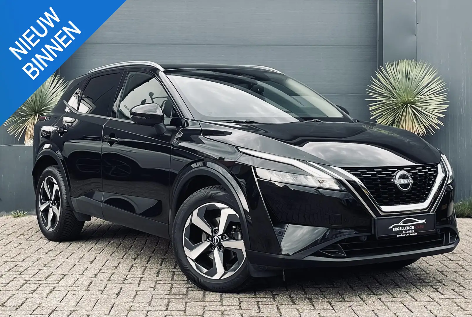 Nissan Qashqai 1.3 MHEV N-Connecta /pano/Navi/Camera/Trekhaak - 1