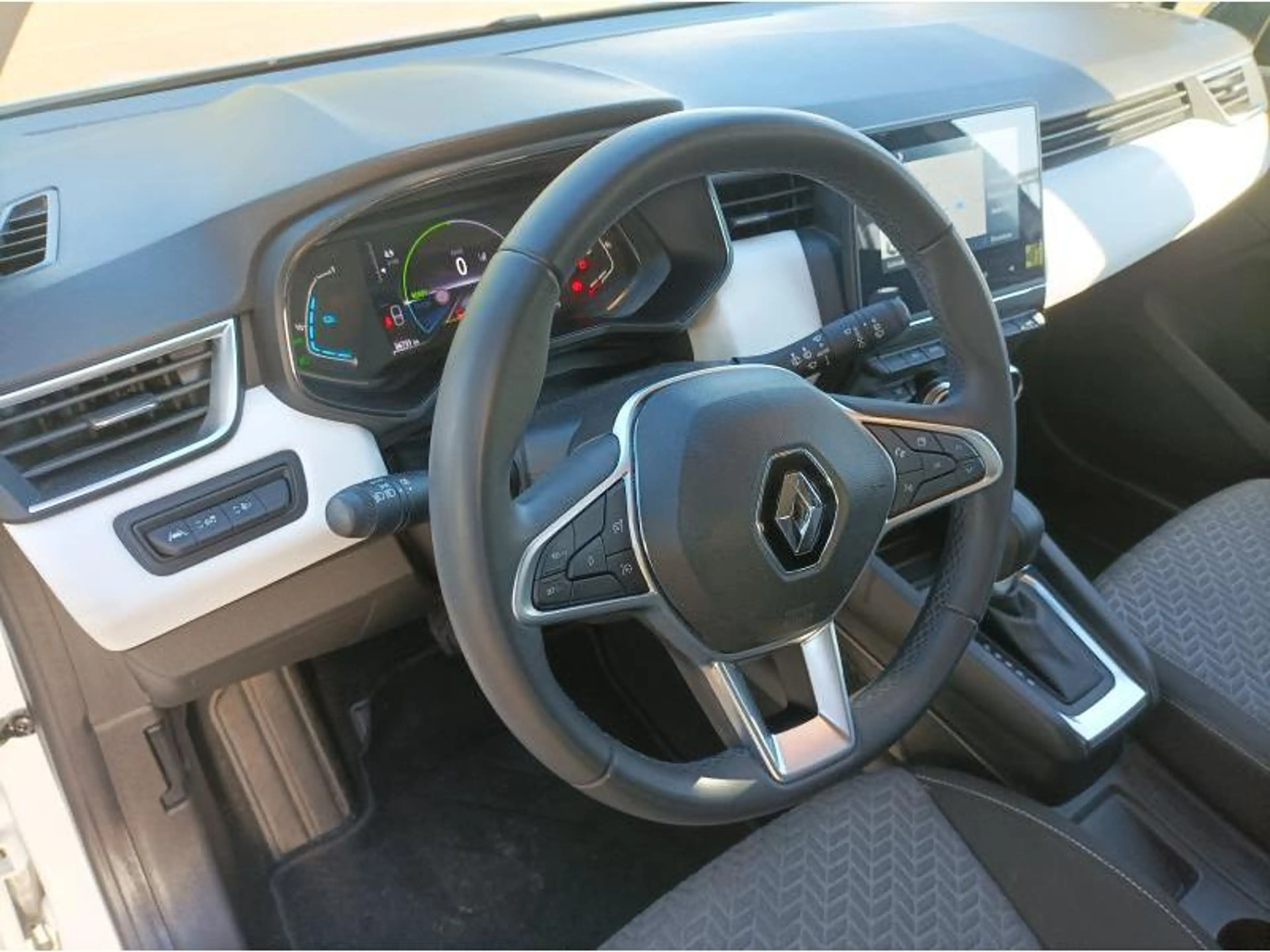 Renault Clio V Evolution — photo 13