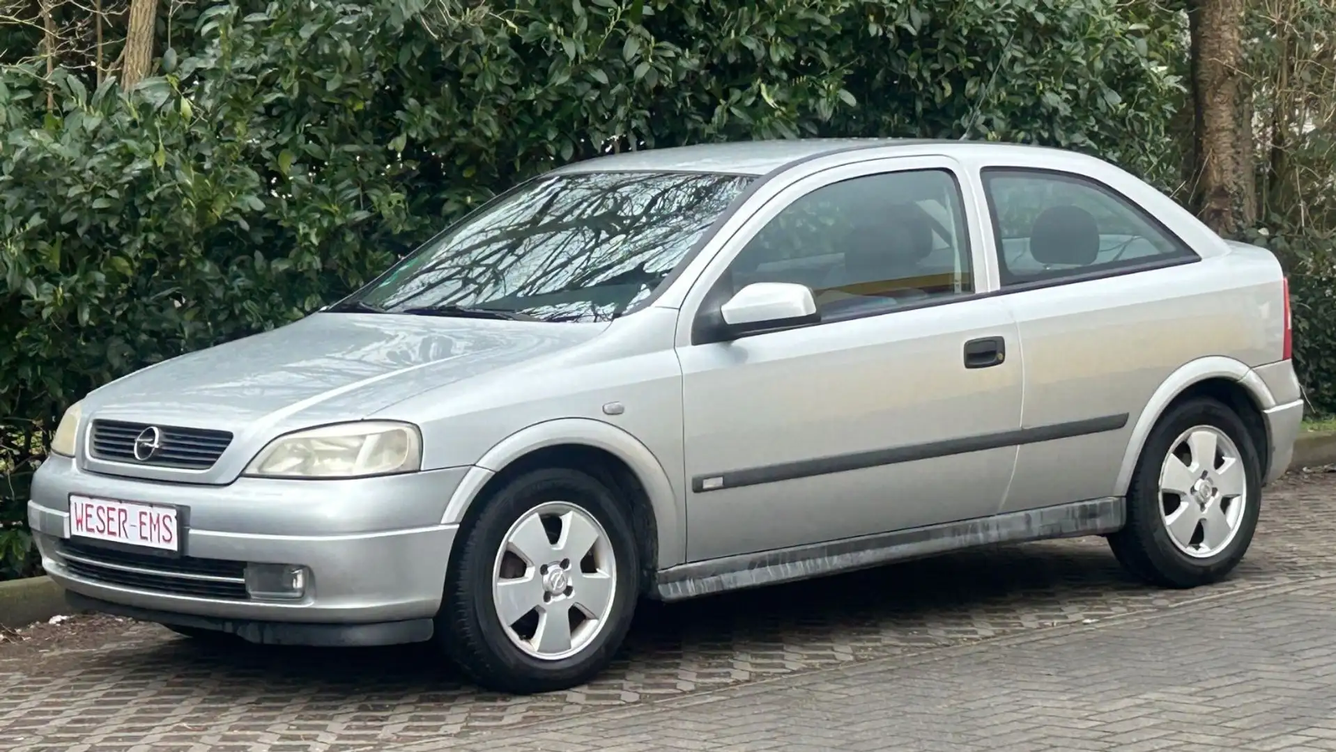 Opel Astra F 1,6i Automatik Comfort HU Neu eFH ZV Alu Zilver - 1