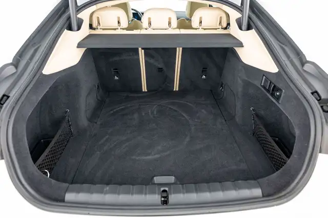 BMW I4 view 9