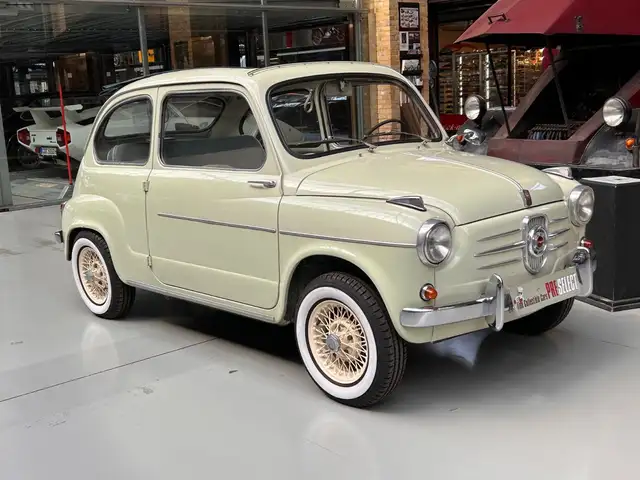 Fiat 600 view 9