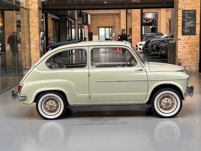 Fiat 600 view 11