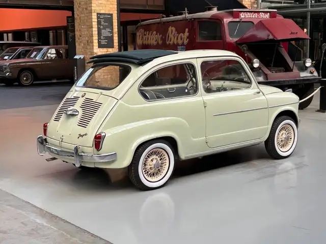 Fiat 600 view 13