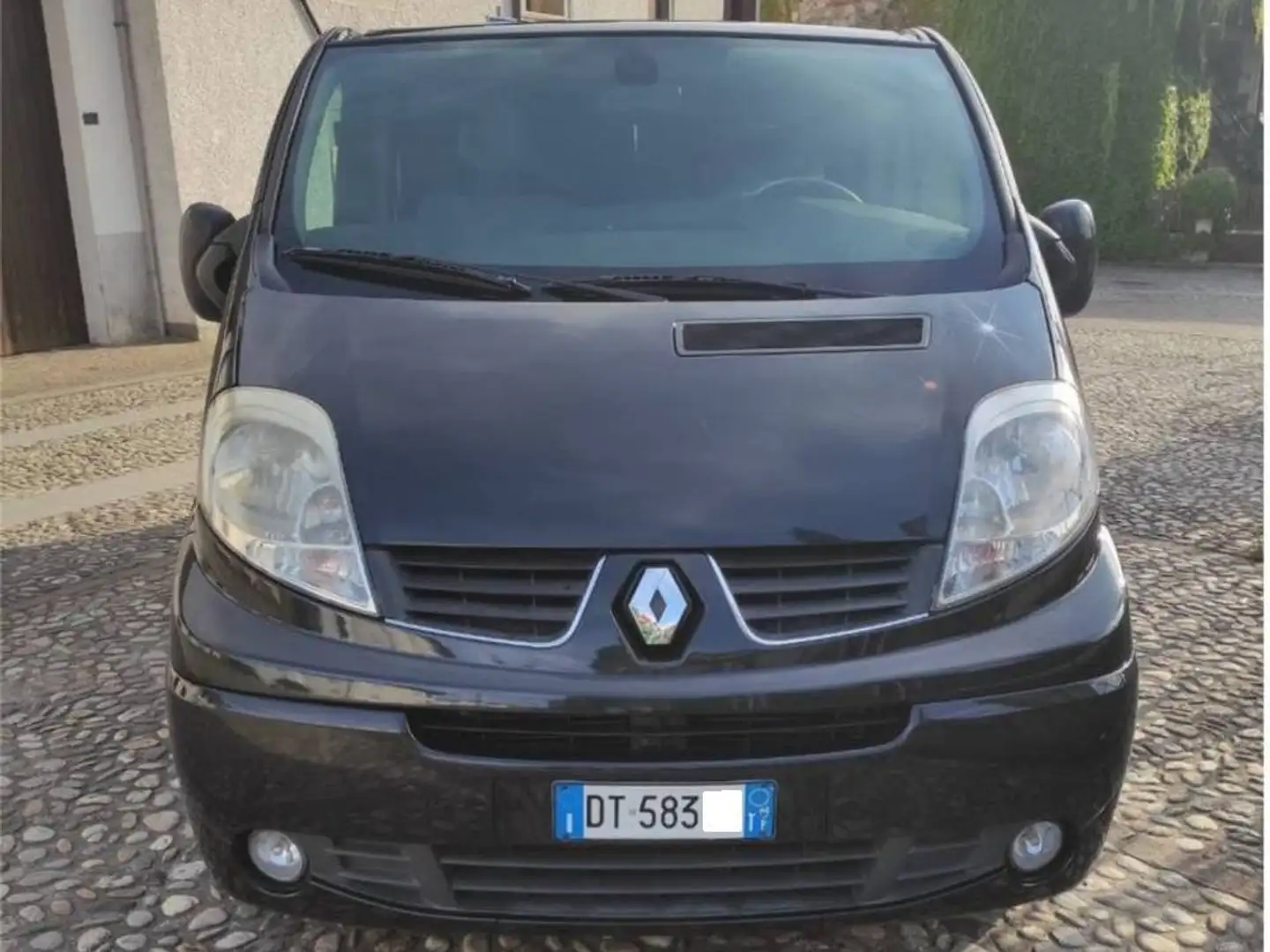 Renault Trafic 2.5dCi/150 Generation Limousine 7 posti Noir - 1