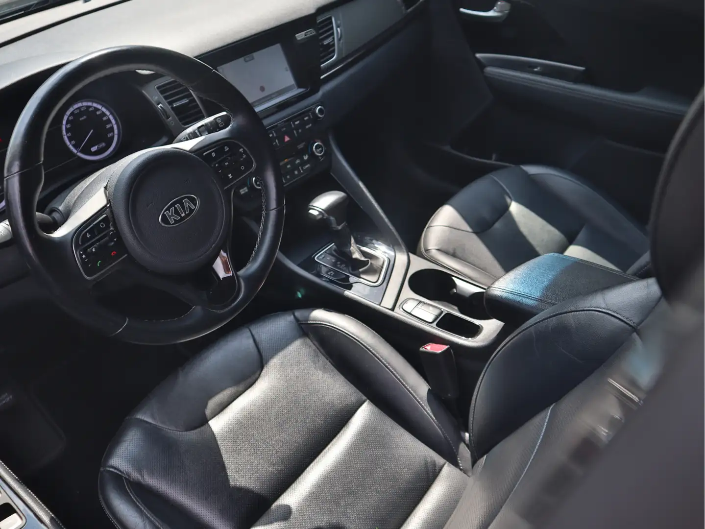 Kia Niro 1.6 GDi Hybrid DynamicPlusLine | Navigatie | Camer Zwart - 2