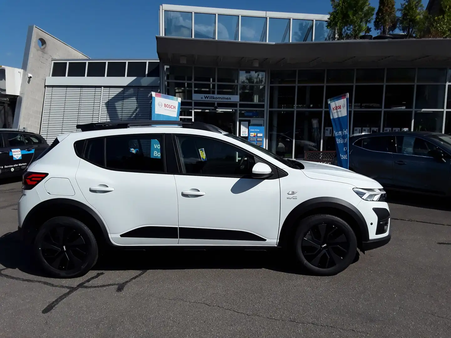 Dacia Sandero Stepway Expression, NAVI, RFK, KLIMAAUT. uvm Weiß - 2