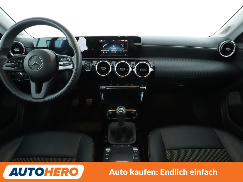 Mercedes-Benz CLA 180 CLA 180 Shooting Brake*NAV*TEMPO*PDC*SHZ*BT* — photo 12