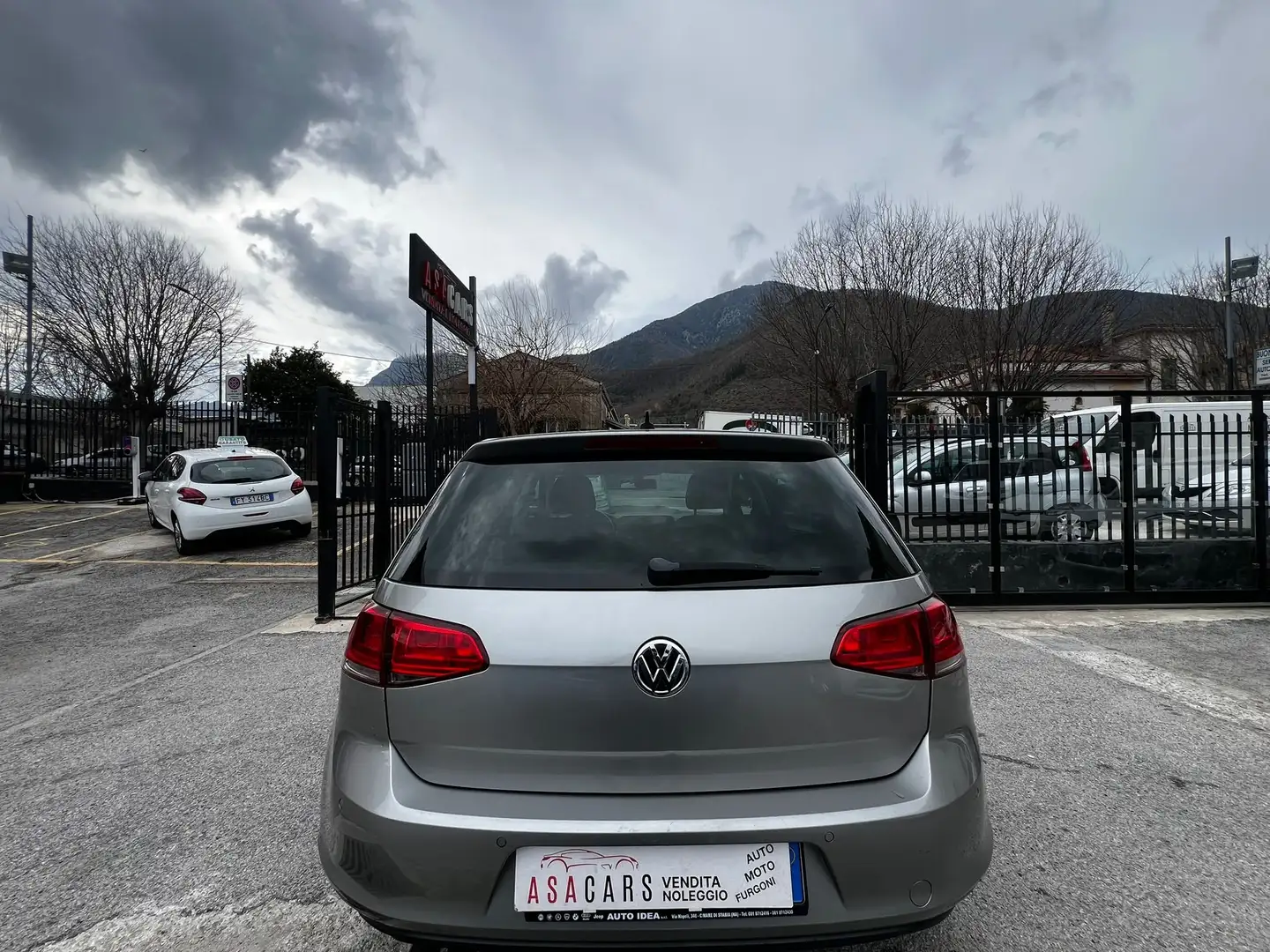 Volkswagen Golf Golf 5p 2.0 tdi Comfortline 150cv Grigio - 2