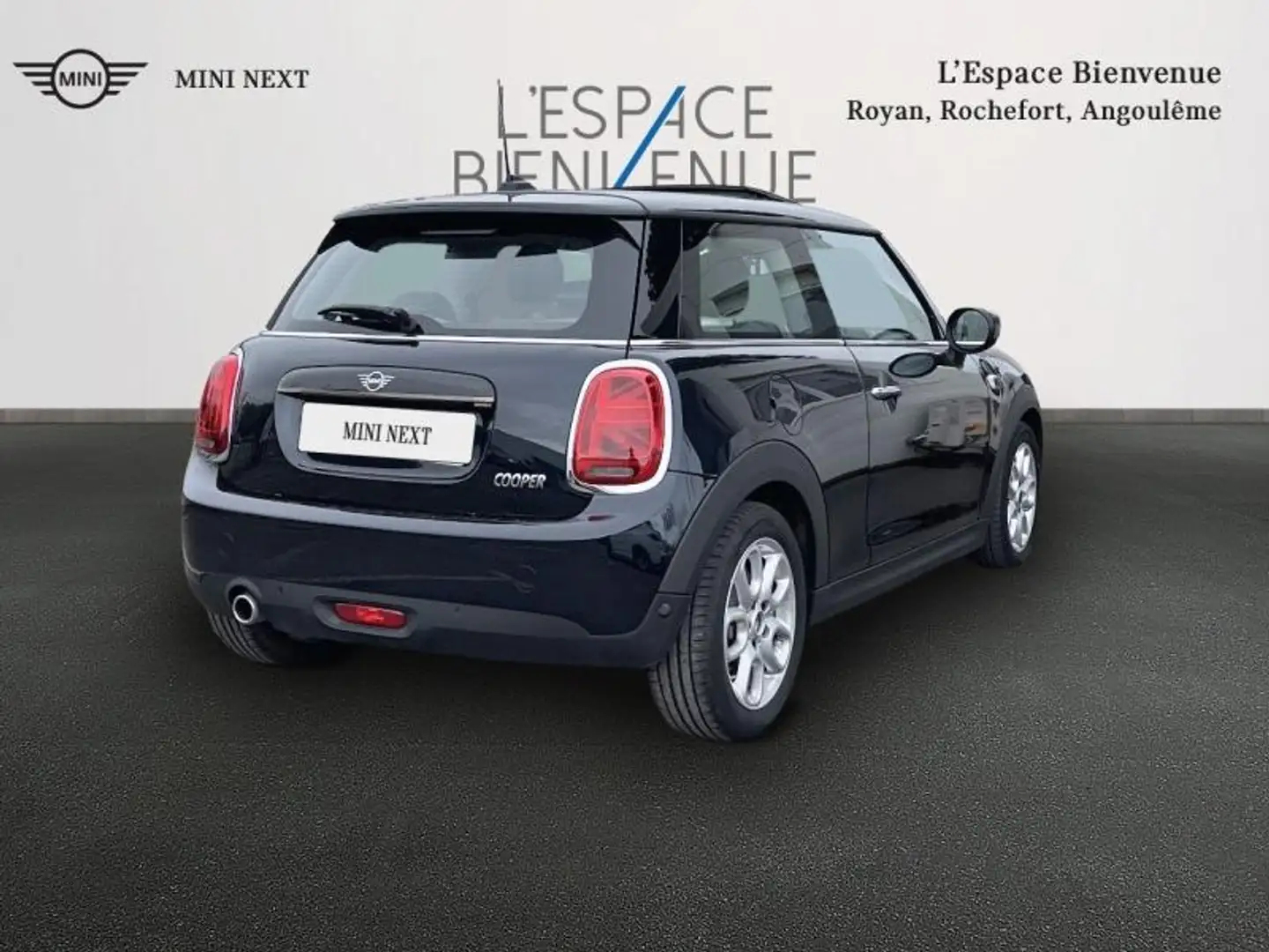 MINI Cooper Cooper 136ch Edition Greenwich BVA7 109g Zwart - 2