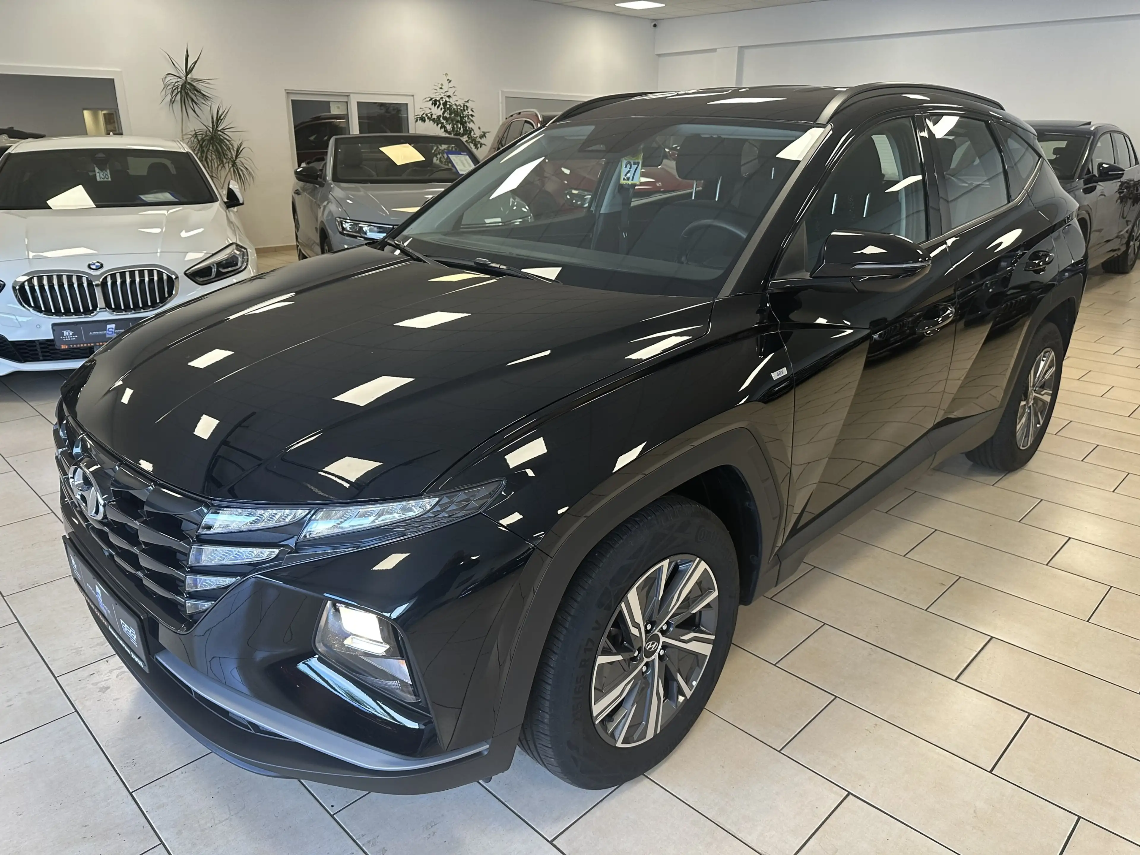 Hyundai TUCSON Select Mild-Hybrid R.Cam Navi PDC SHZ