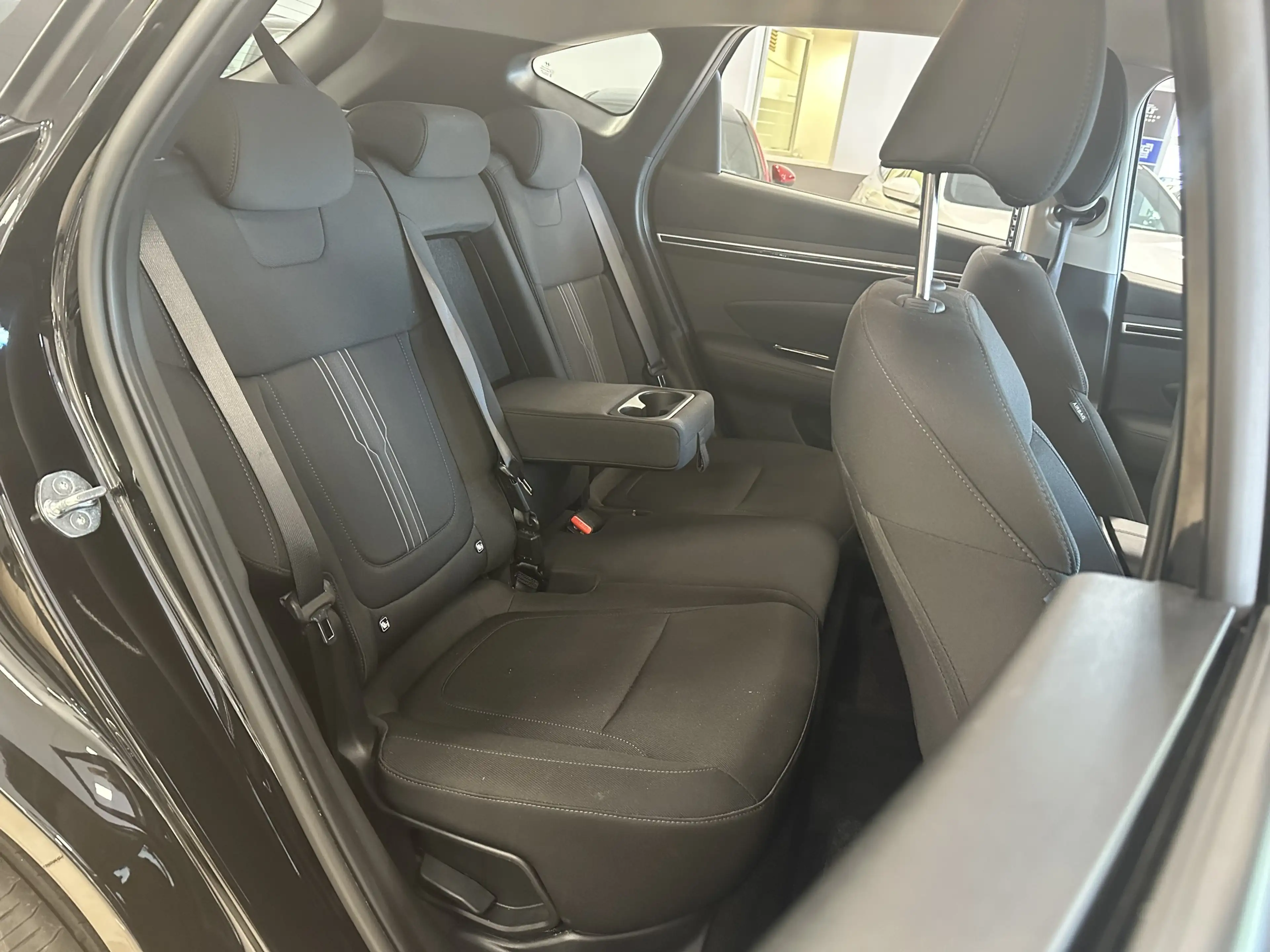 Hyundai TUCSON Select Mild-Hybrid R.Cam Navi PDC SHZ — photo 11