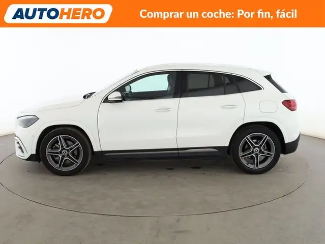 Mercedes-Benz Gla view 3