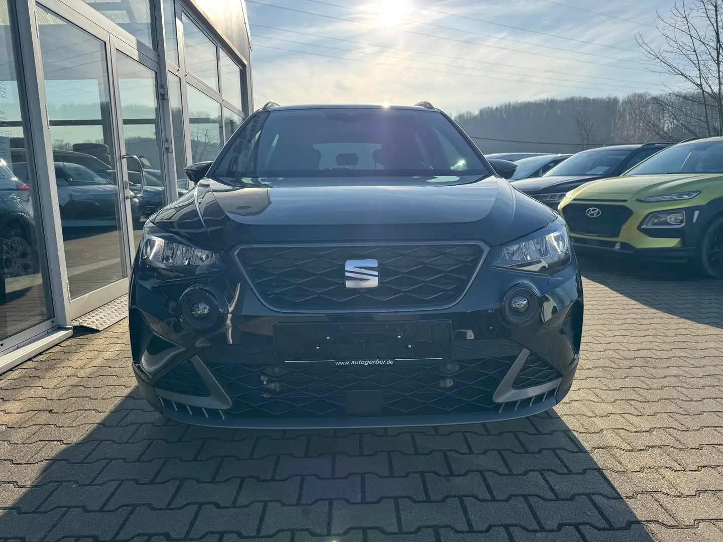 SEAT Arona 1.0 TSI FR LED SHZ VC Kamera Schwarz - 2