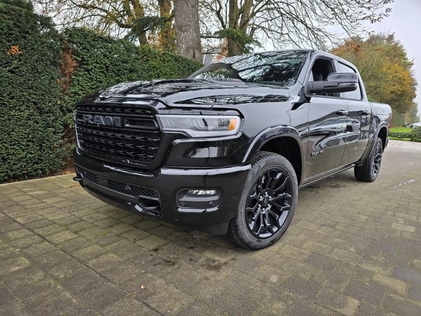 Dodge RAM Model 2025 Limited Night 76.900 ,- excl btw Schwarz - 1