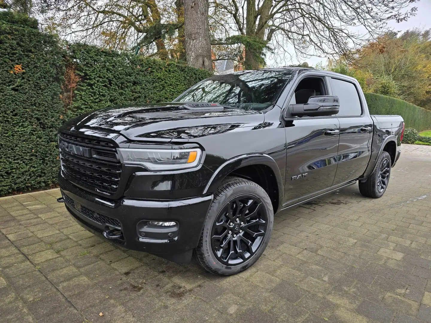 Dodge RAM Model 2025 Limited Night 76.900 ,- excl btw Schwarz - 2