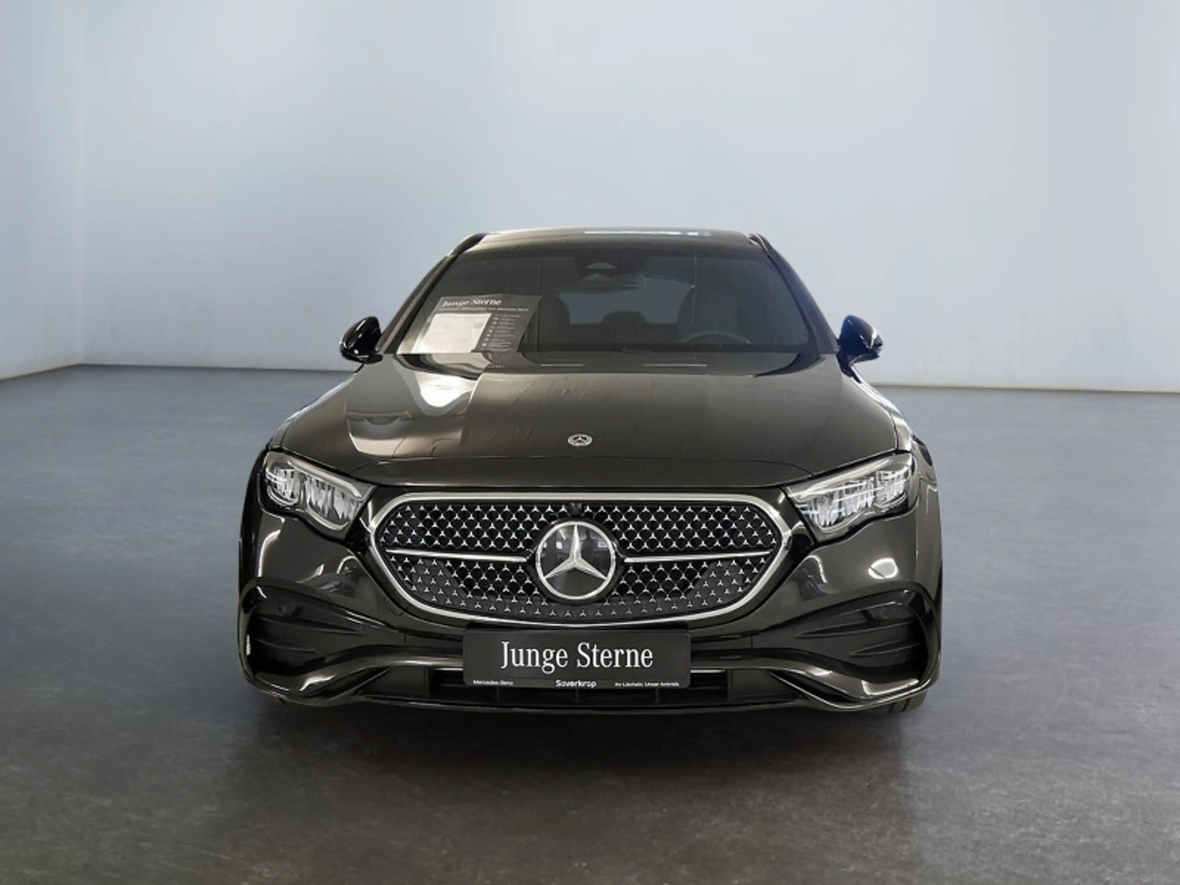 Mercedes-Benz E 200 T , AMG NIGHT AHK DISTR KAMERA PANO SPUR — photo 4