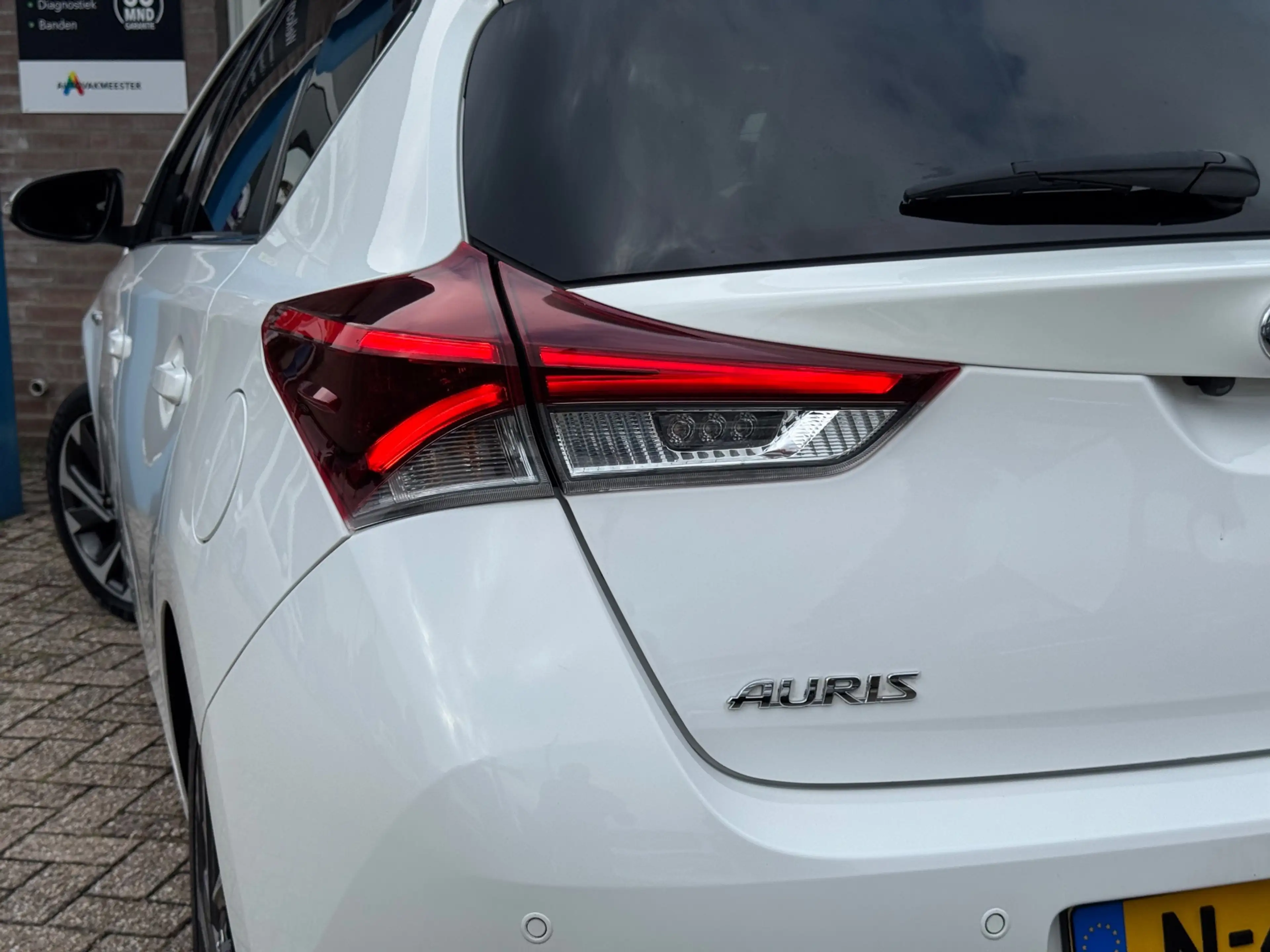 Toyota Auris Touring Sports 1.8 Hybrid Active AUT NAVI NAP! — photo 6