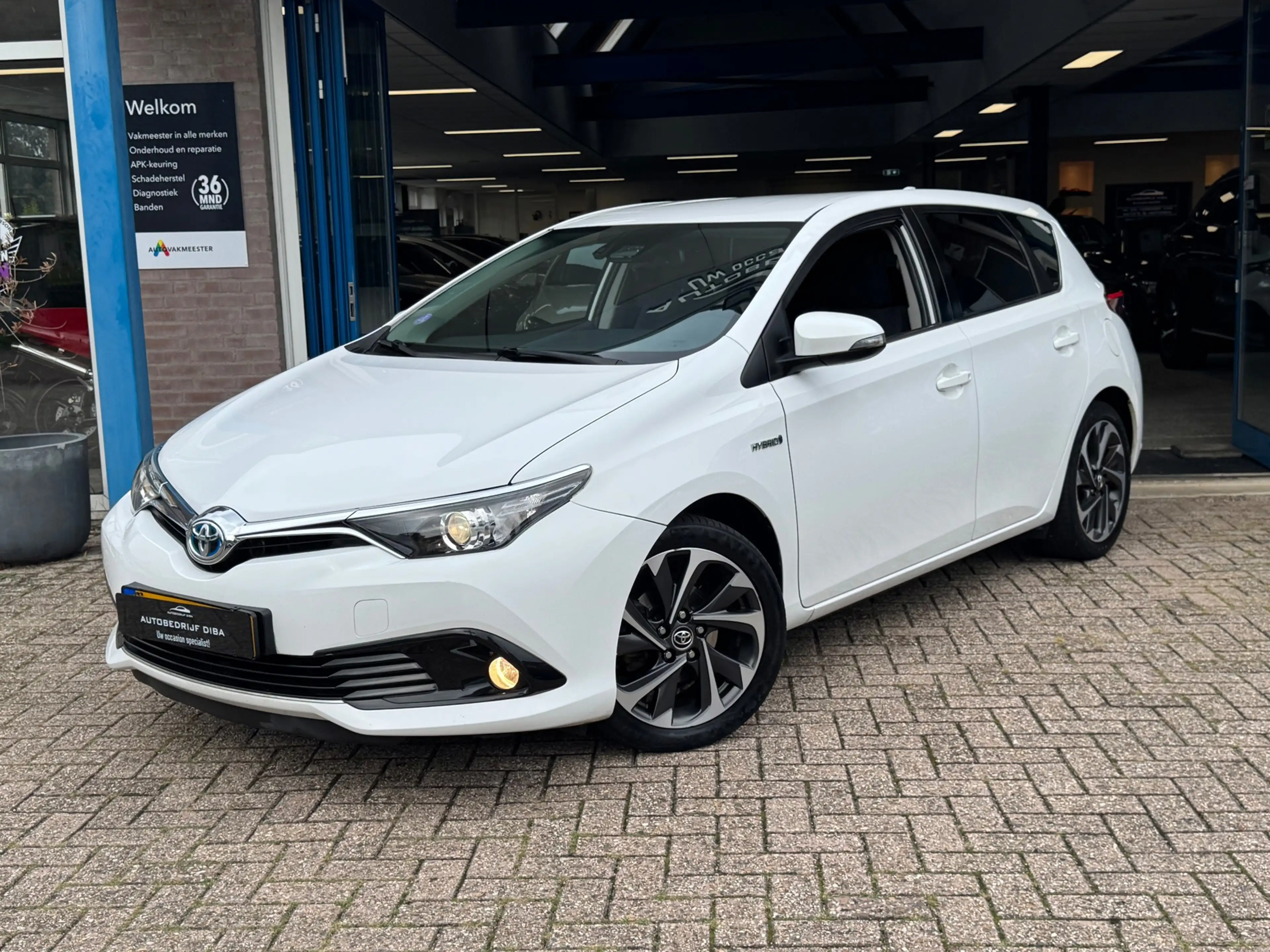 Toyota Auris Touring Sports 1.8 Hybrid Active AUT NAVI NAP! — photo 2