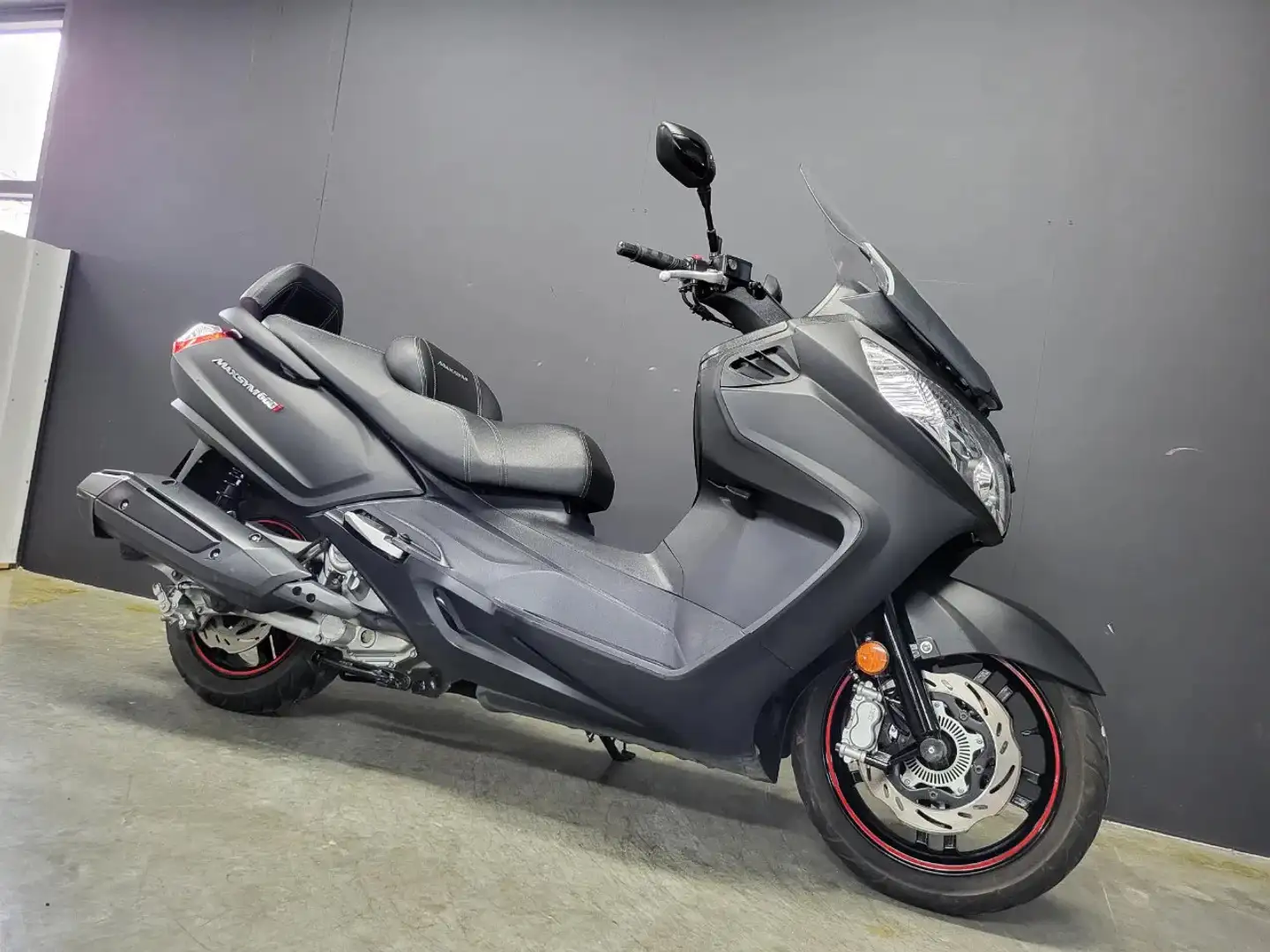 SYM MaxSym 600i zalige maxiscooter (A2) - 1