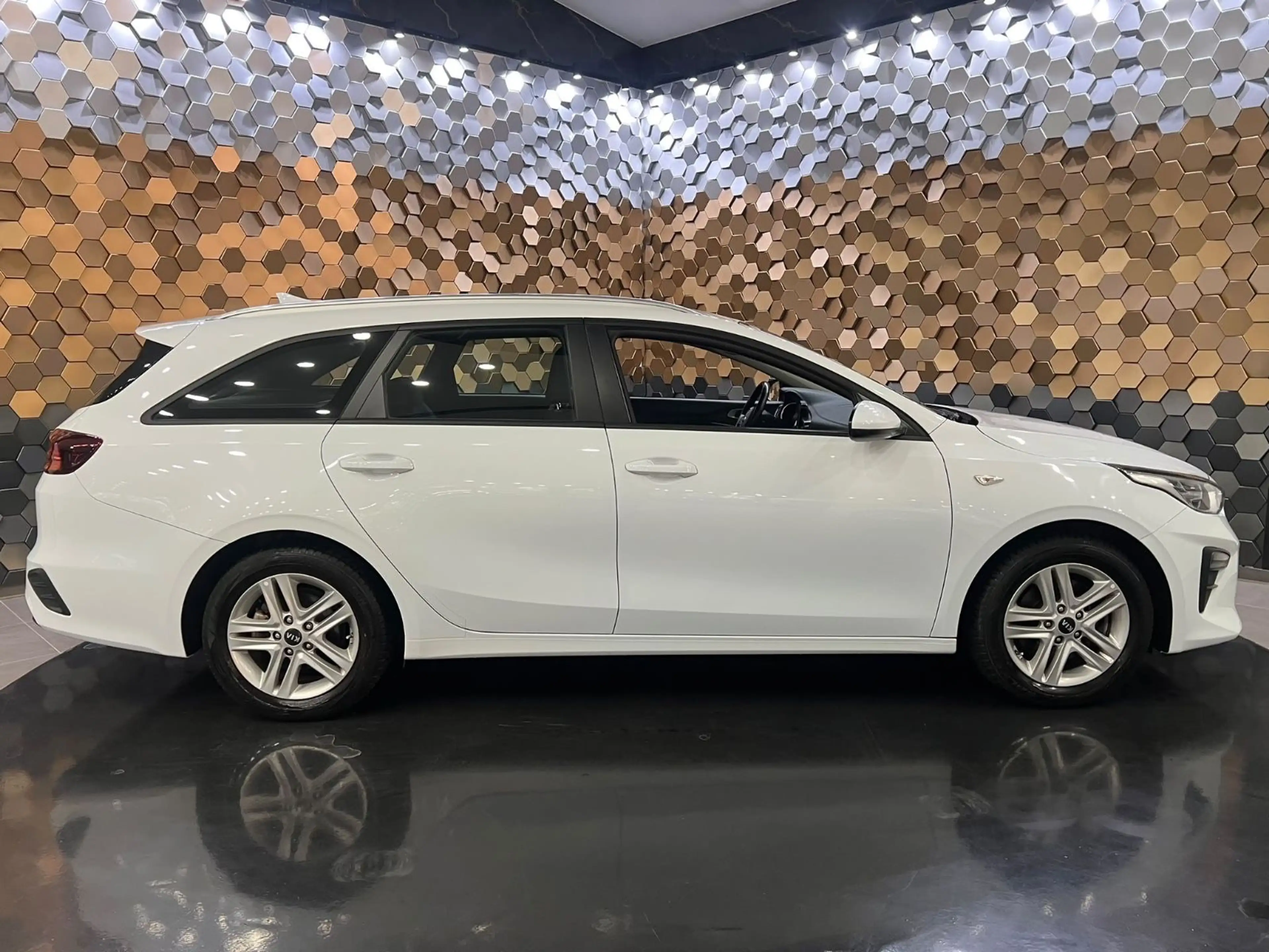 Kia Ceed SW / cee'd SW Ceed SW Edition 7 /Kamera/Shg/ — photo 5