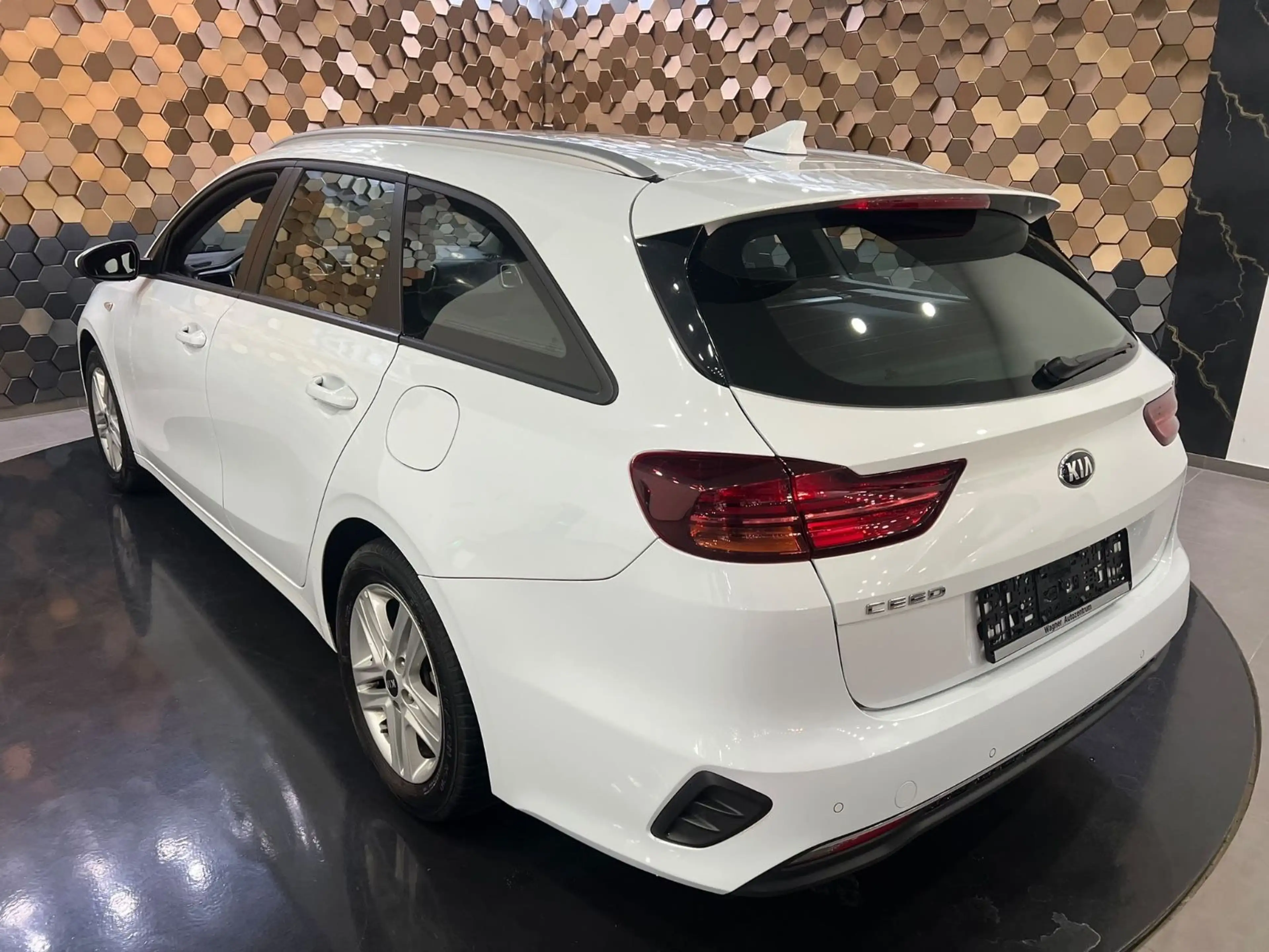 Kia Ceed SW / cee'd SW Ceed SW Edition 7 /Kamera/Shg/ — photo 12
