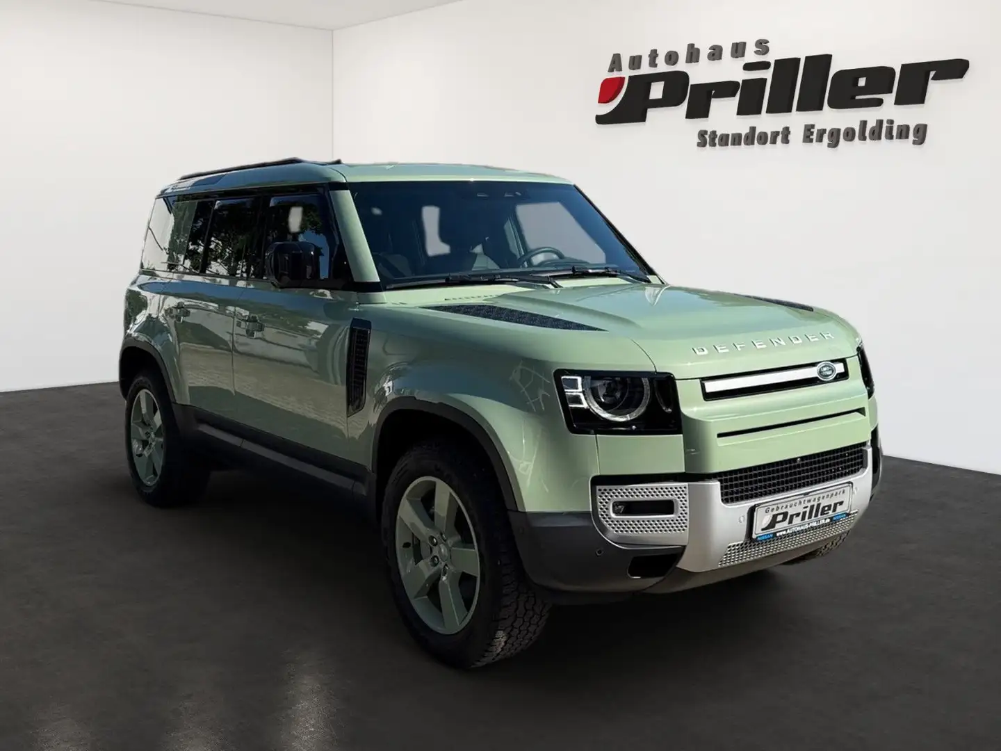 Land Rover Defender 110 3.0 D300 75th Limited Edition *AHK* Vert - 2