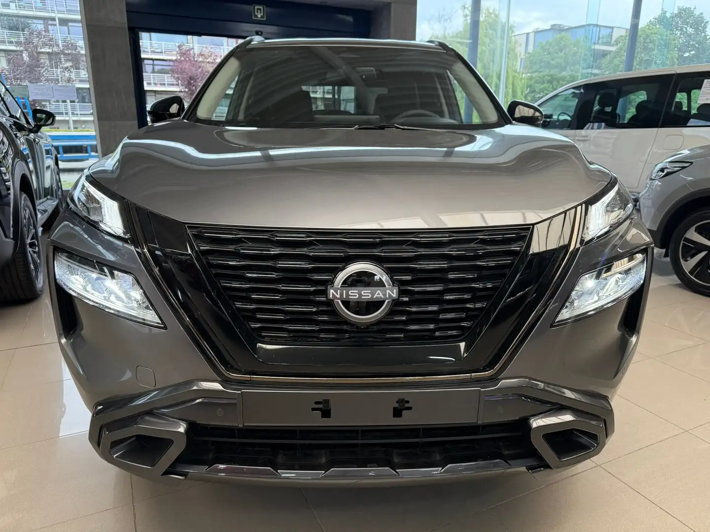 Nissan X-Trail 1.5 e-Power e-4ORCE 4WD N-Trek - NIEUW !!! Gris - 2