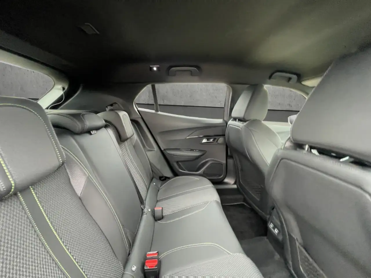 Peugeot 2008 GT PT130 EAT8 Kamera LED ACC CarPlay Kamera, миниатюра 14