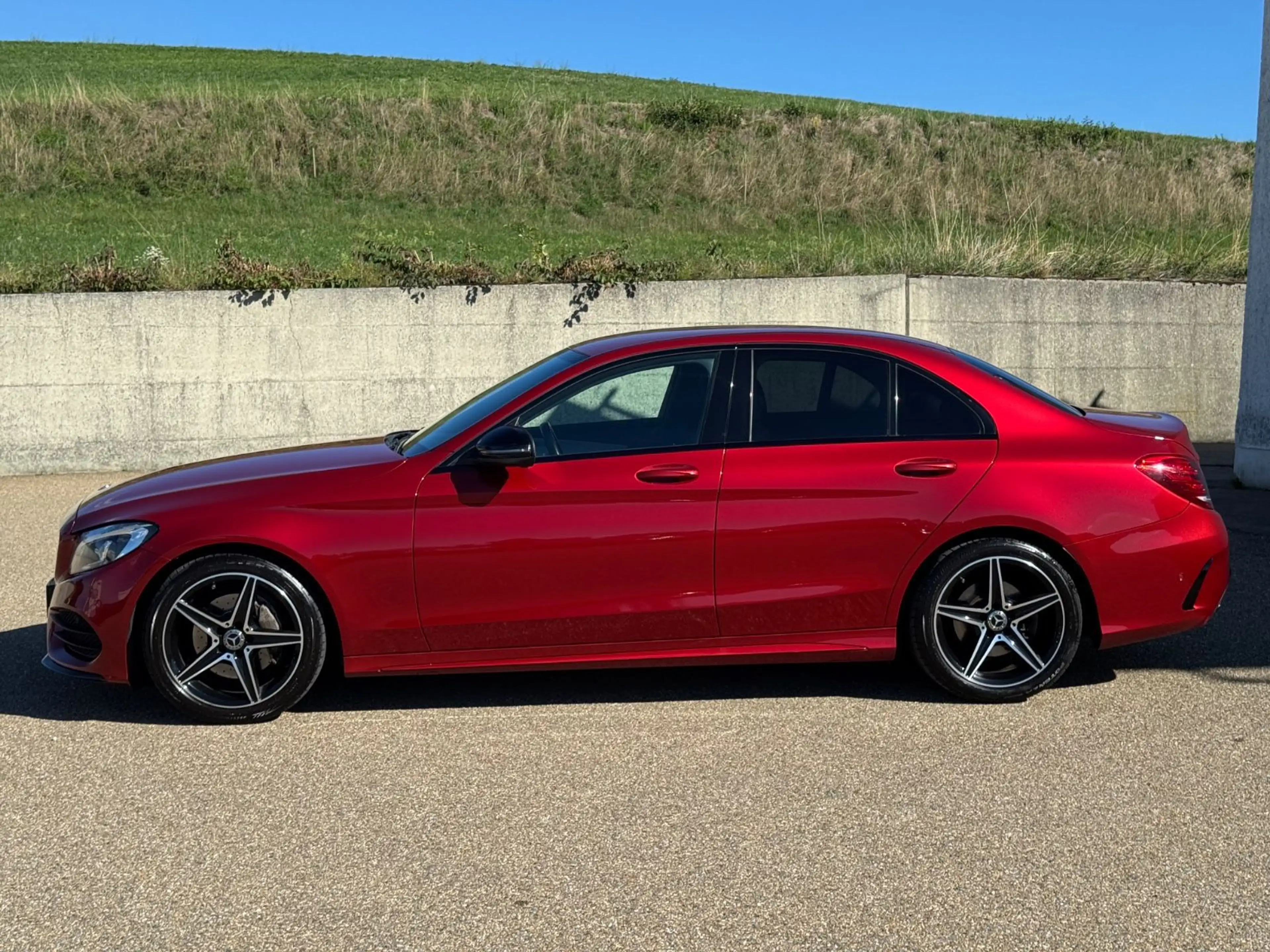 Mercedes-Benz C 200 CGI Limousine AMG Line — photo 3