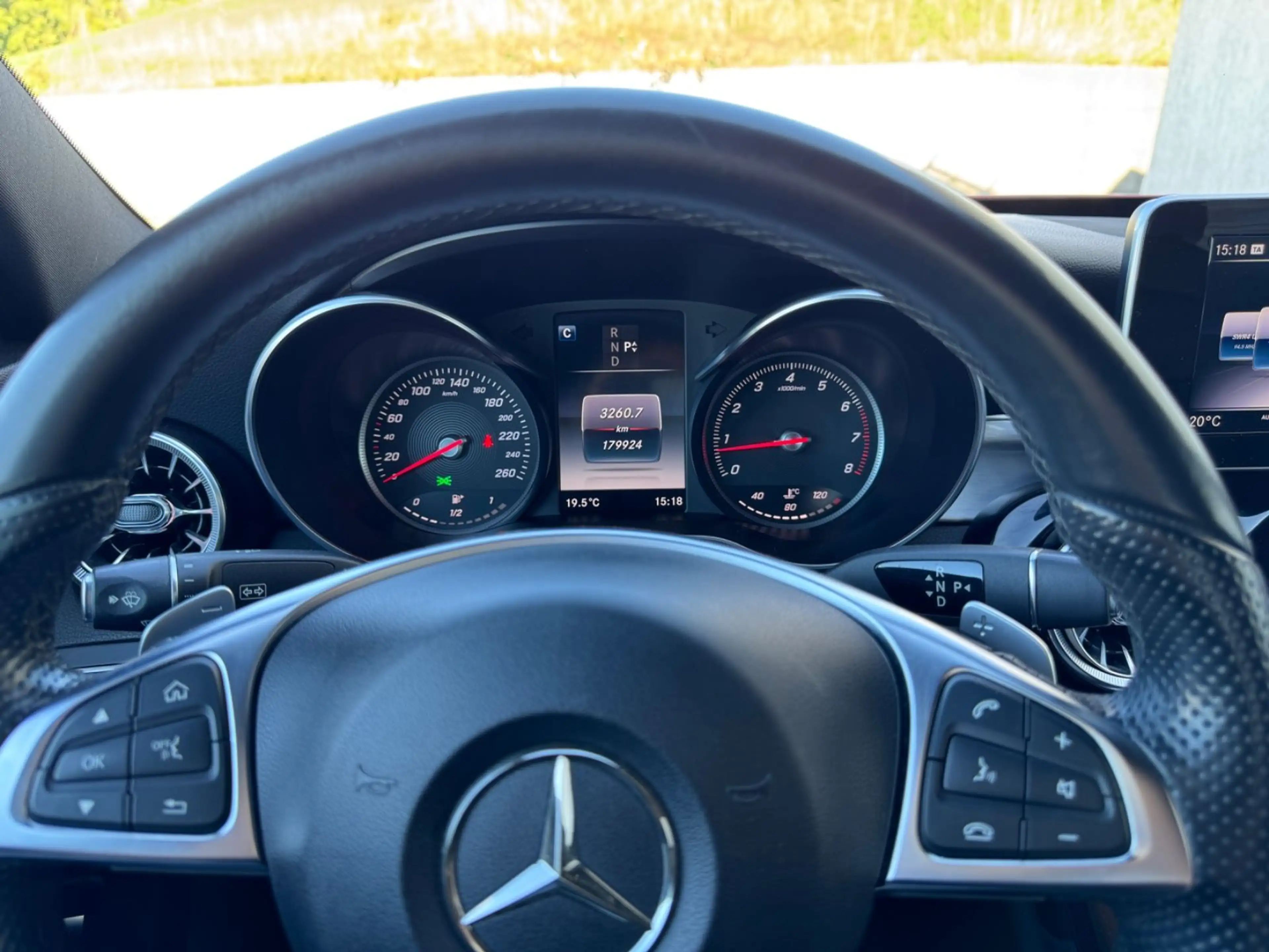 Mercedes-Benz C 200 CGI Limousine AMG Line — photo 14