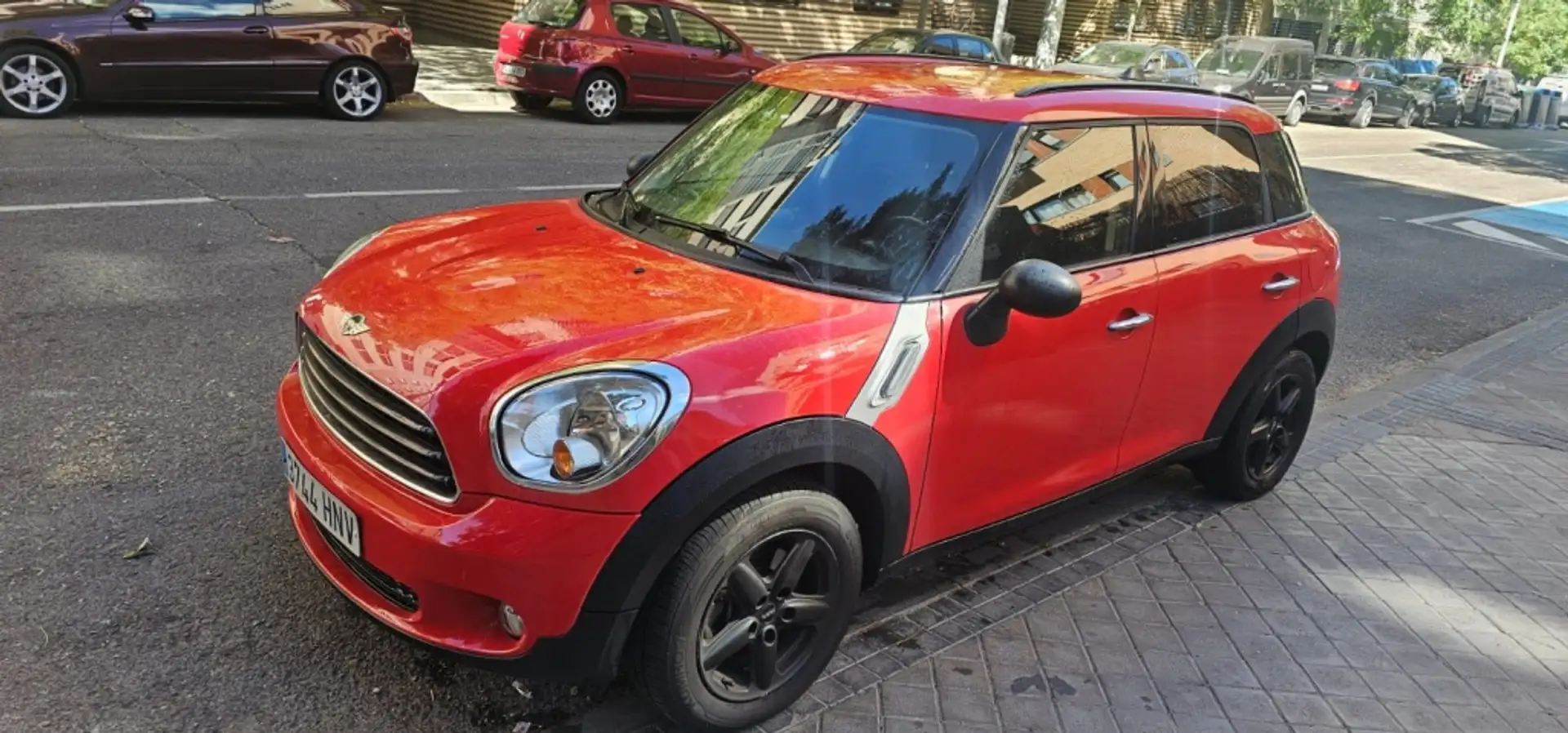 MINI Cooper Countryman D Rouge - 1